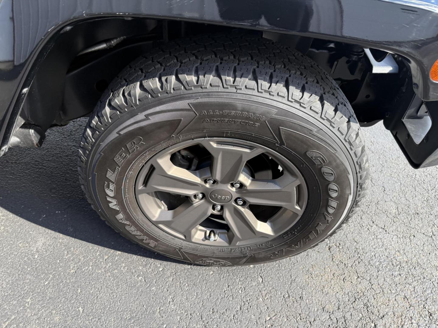 2018 Black Jeep Wrangler Unlimited Sport 4WD (1C4BJWDGXJL) with an 3.6L V6 DOHC 24V FFV engine, located at 8464 Route 219, Brockway, PA, 15824, (814) 265-1330, 41.226871, -78.780518 - Sharp looking 2018 Jeep Wrangler Unlimited 4x4 with good miles, well equipped, and ready to sell. This Jeep suv has a matching hard top, automatic, V6, air condition, power windows and locks, Golden Eagle package and much more. Clean, well taken care of and priced to sell! - Photo#16