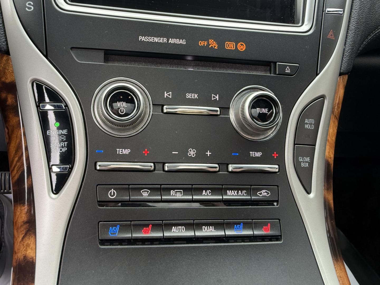 2017 White Lincoln MKX Reserve AWD (2LMPJ8LP4HB) with an 2.7L V6 DOHC 24V engine, 6A transmission, located at 8464 Route 219, Brockway, PA, 15824, (814) 265-1330, 41.226871, -78.780518 - Fresh local trade in and in very nice shape. This 2017 Lincoln MKX Reserve package has power sunroof, leather interior, power/heated/cool seats, navigation, factory wheels, and much more. Serviced and priced to sell. Hurry in this one shouldn't last long..located in Jefferson County right next to Cl - Photo#6