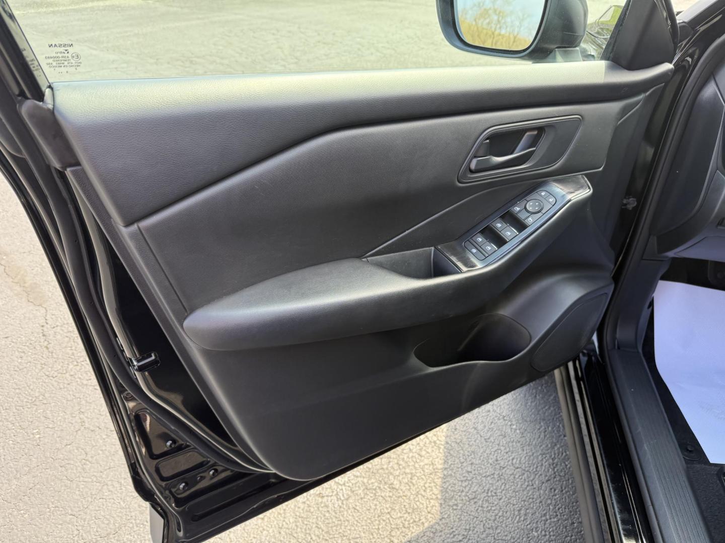 2024 Black Nissan Rogue S AWD (5N1BT3AB5RC) with an 2.5L L4 DOHC 16V engine, CVT transmission, located at 8464 Route 219, Brockway, PA, 15824, (814) 265-1330, 41.226871, -78.780518 - Good looking 1-owner 2024 Nissan Rogue S AWD with air condition, power windows and locks, factory wheels and much more. This Nissan suv is serviced, comes with a warranty, and priced to sell. Stop in and see the Morelli boys for your next vehicle, located in Jefferson County and have been selling us - Photo#4