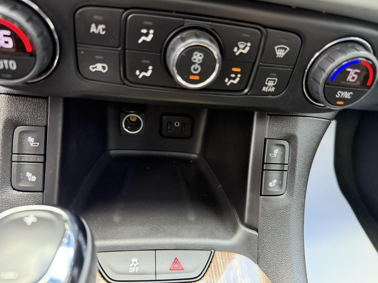 2019 White GMC Acadia SLE-2 AWD (1GKKNSLSXKZ) with an 3.6L V6 DOHC 24V engine, 6A transmission, located at 8464 Route 219, Brockway, PA, 15824, (814) 265-1330, 41.226871, -78.780518 - Sharp, clean, and well equipped 2019 GMC Acadia SLE AWD with air condition, rear a/c, middle row captain chairs, power sunroof, factory wheels and much more. Serviced up and ready to go. This GMC suv and many other clean suv's located in Jefferson county. - Photo#5