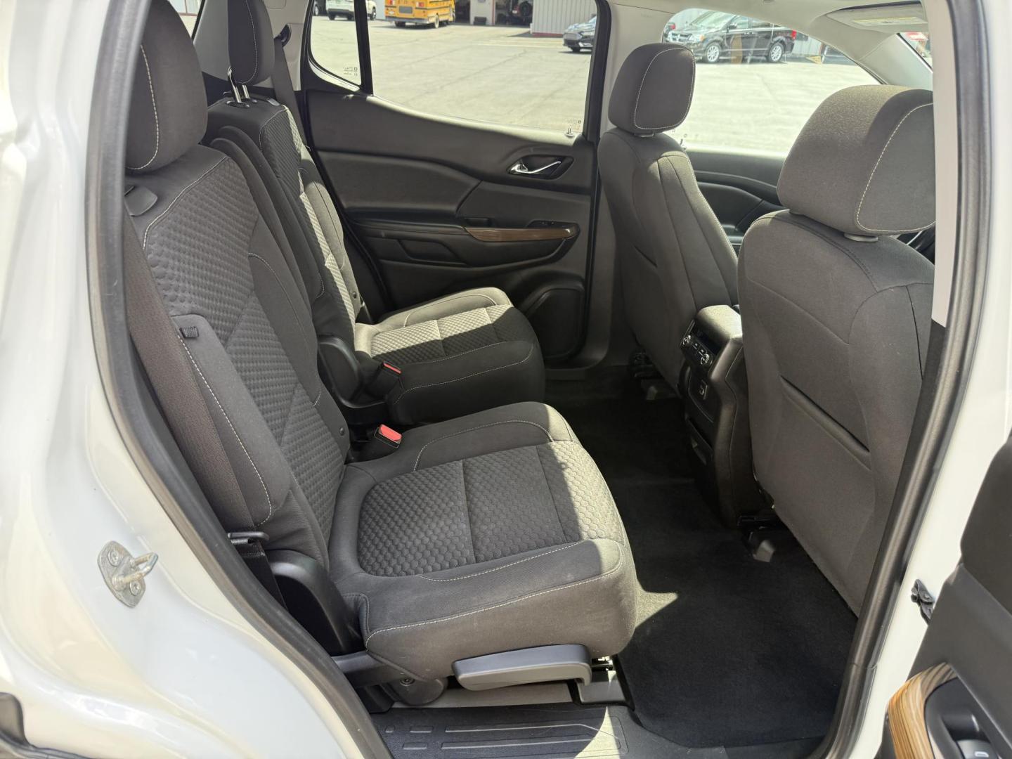 2019 White GMC Acadia SLE-2 AWD (1GKKNSLSXKZ) with an 3.6L V6 DOHC 24V engine, 6A transmission, located at 8464 Route 219, Brockway, PA, 15824, (814) 265-1330, 41.226871, -78.780518 - Sharp, clean, and well equipped 2019 GMC Acadia SLE AWD with air condition, rear a/c, middle row captain chairs, power sunroof, factory wheels and much more. Serviced up and ready to go. This GMC suv and many other clean suv's located in Jefferson county. - Photo#17