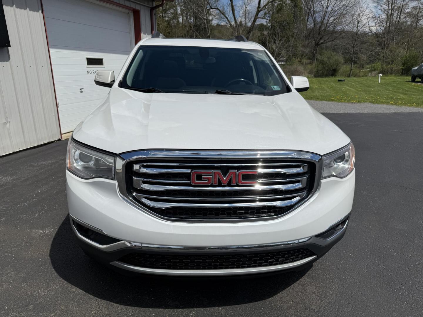 2019 White GMC Acadia SLE-2 AWD (1GKKNSLSXKZ) with an 3.6L V6 DOHC 24V engine, 6A transmission, located at 8464 Route 219, Brockway, PA, 15824, (814) 265-1330, 41.226871, -78.780518 - Sharp, clean, and well equipped 2019 GMC Acadia SLE AWD with air condition, rear a/c, middle row captain chairs, power sunroof, factory wheels and much more. Serviced up and ready to go. This GMC suv and many other clean suv's located in Jefferson county. - Photo#23