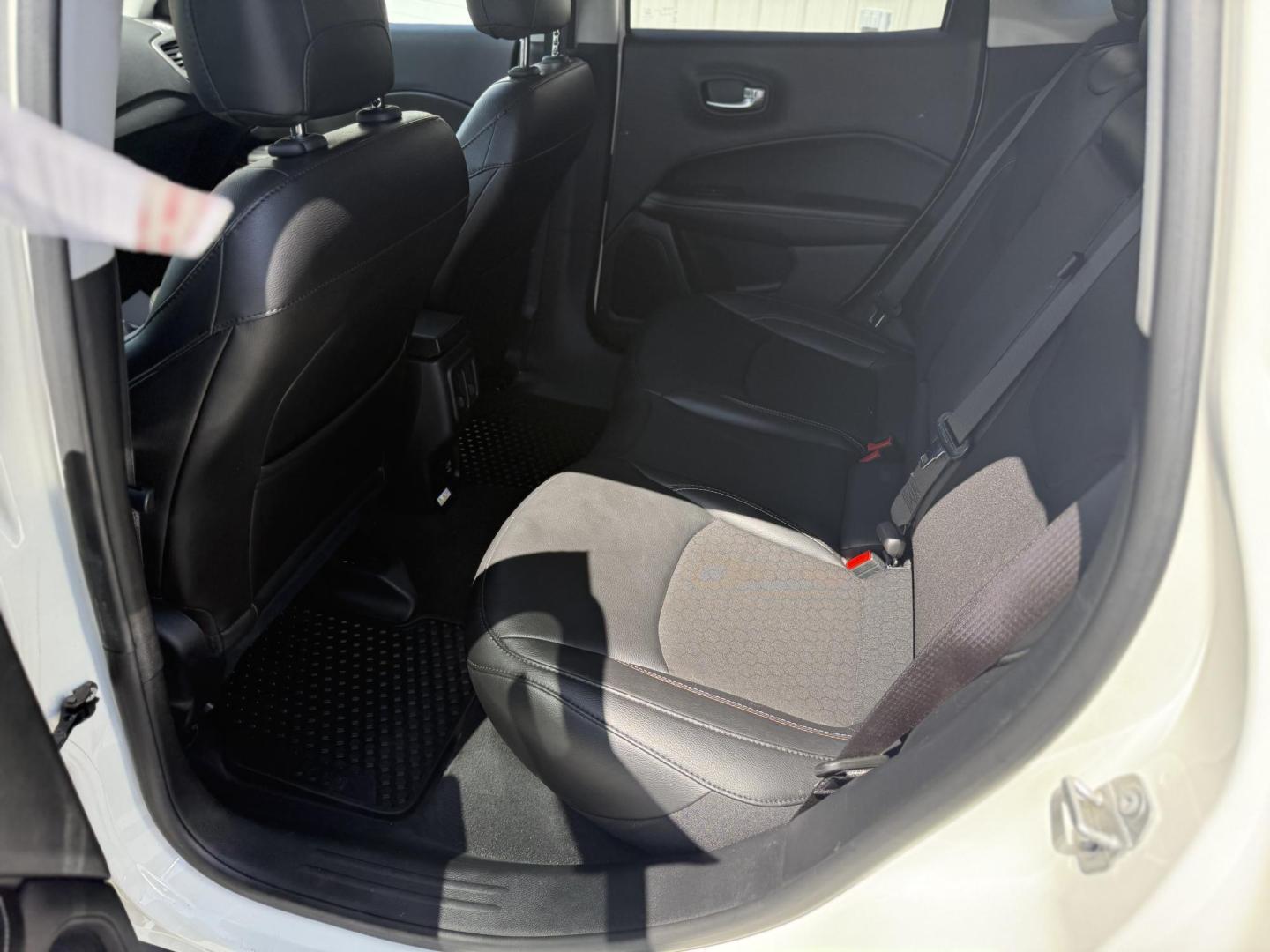 2021 White Jeep Compass Latitude 4WD (3C4NJDBB3MT) with an 2.4L L4 DOHC 16V engine, located at 8464 Route 219, Brockway, PA, 15824, (814) 265-1330, 41.226871, -78.780518 - Very clean and well taken care of 2021 Jeep Compass Latitude 4wd with cloth interior, power/heated front seats, air condition, power windows and locks, factory wheels and ONLY 28000 miles. This Jeep suv is serviced, and comes with a warranty. Stop in at Fran Morelli Sales and Service, located in Bro - Photo#7