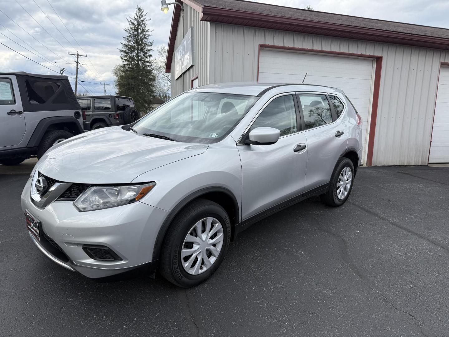 2016 Silver Nissan Rogue S AWD (JN8AT2MV0GW) with an 2.5L L4 DOHC 16V engine, CVT transmission, located at 8464 Route 219, Brockway, PA, 15824, (814) 265-1330, 41.226871, -78.780518 - Fresh trade in and new inspection and serviced. Runs great with lots of equipment. Priced thousands below retail value. - Photo#0