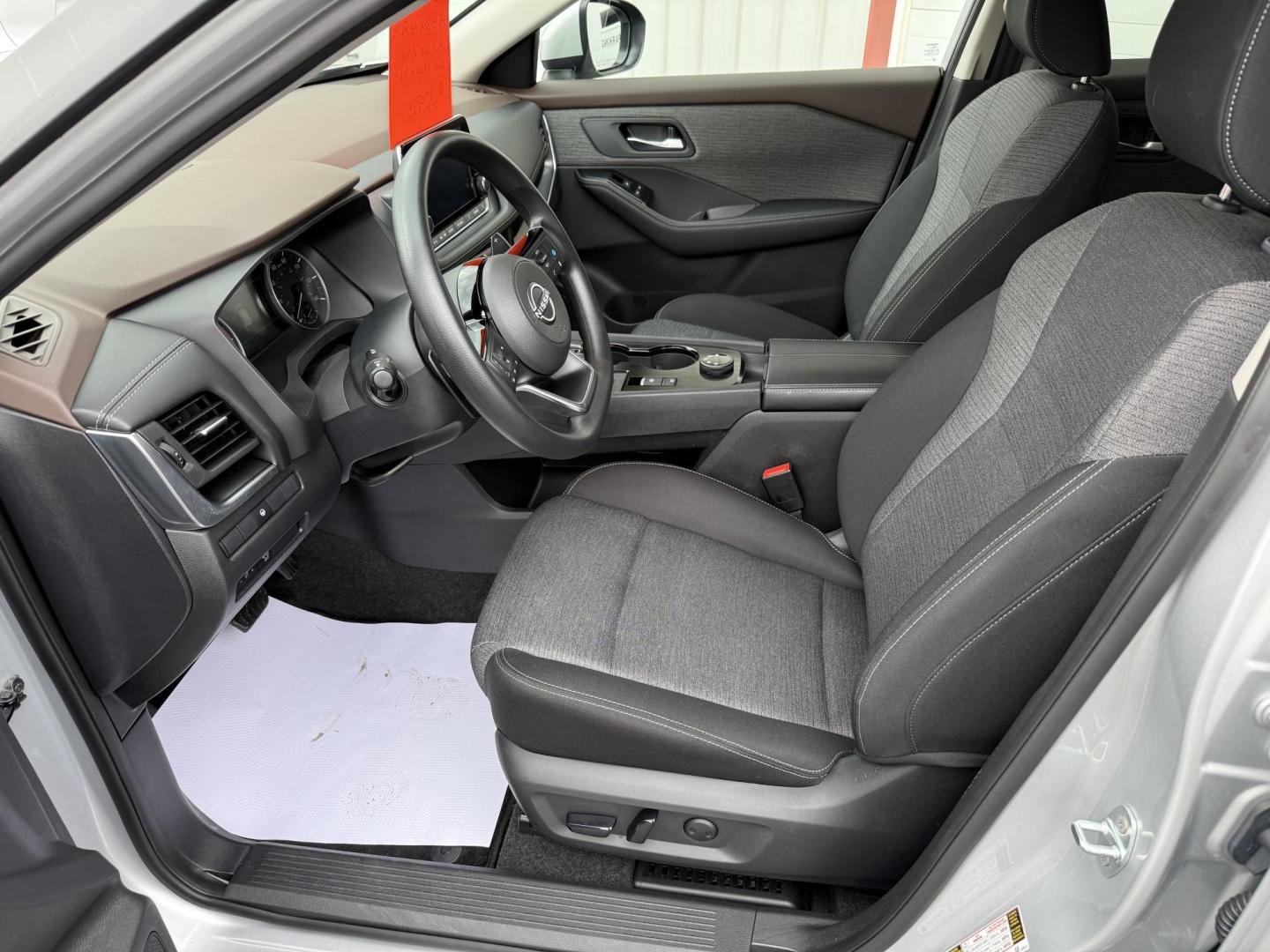 2023 Silver Nissan Rogue SV AWD (5N1BT3BB1PC) with an 2.5L L4 DOHC 16V engine, CVT transmission, located at 8464 Route 219, Brockway, PA, 15824, (814) 265-1330, 41.226871, -78.780518 - Very clean and well taken care of 2023 Nissan Rogue SV AWD with cloth interior, power seat, air condition, power windows and locks, factory wheels, and much more. ONLY 48000 miles on this 1-owner Rogue. Serviced up and comes with warranty. Stop in and see the Morelli boys today on this Nissan suv o - Photo#3