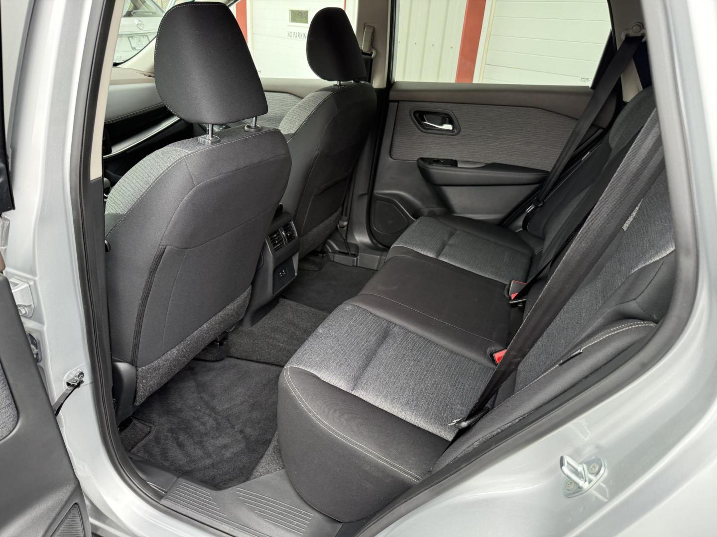 2023 Silver Nissan Rogue SV AWD (5N1BT3BB1PC) with an 2.5L L4 DOHC 16V engine, CVT transmission, located at 8464 Route 219, Brockway, PA, 15824, (814) 265-1330, 41.226871, -78.780518 - Very clean and well taken care of 2023 Nissan Rogue SV AWD with cloth interior, power seat, air condition, power windows and locks, factory wheels, and much more. ONLY 48000 miles on this 1-owner Rogue. Serviced up and comes with warranty. Stop in and see the Morelli boys today on this Nissan suv o - Photo#6