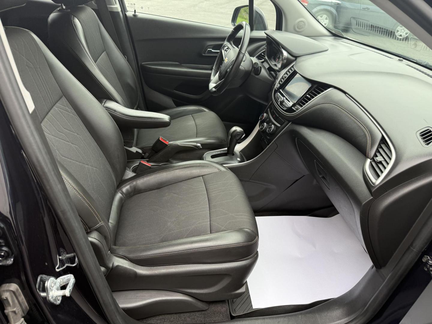 2022 Blue Chevrolet Trax LT AWD (KL7CJPSM4NB) with an 1.4L L4 DOHC 16V engine, 6A transmission, located at 8464 Route 219, Brockway, PA, 15824, (814) 265-1330, 41.226871, -78.780518 - Very clean, well taken care of 2022 Chev Trax LT All wheel drive with air condition, power windows and locks, powerseat, factory wheels and much more. Serviced and ready to sell.- Photo#14