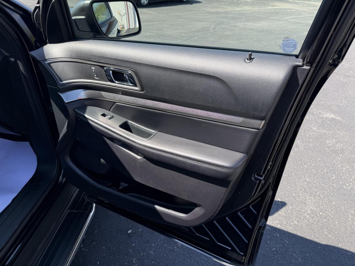 2019 Black Ford Explorer XLT 4WD (1FM5K8DH2KG) with an 2.3L L4 DOHC 16V engine, 6A transmission, located at 8464 Route 219, Brockway, PA, 15824, (814) 265-1330, 41.226871, -78.780518 - Good looking 1 owner 2019 Ford Explorer XLT with 4wheel drive, leather interior with front power/heated seats, 7 passenger with rear a/c, factory wheels and ONLY 74000 miles. This Ford suv is serviced and comes with a warranty. Great price on this Explorer so hurry in and see the Morelli family toda- Photo#16