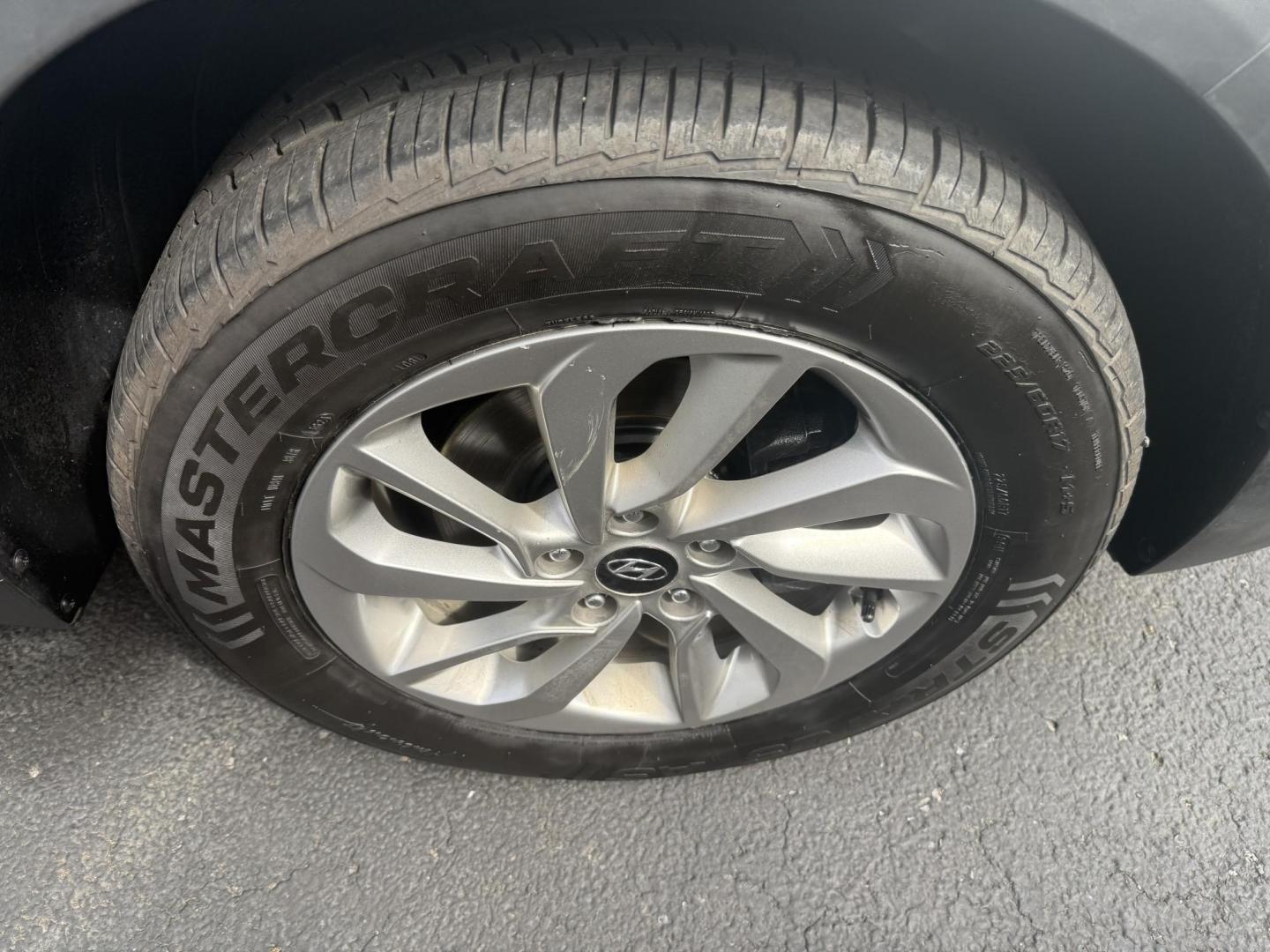 2017 Silver Hyundai Tucson SE w/Preferred Package AWD (KM8J3CA45HU) with an 2.0L L4 DOHC 16V engine, 6A transmission, located at 8464 Route 219, Brockway, PA, 15824, (814) 265-1330, 41.226871, -78.780518 - Very clean, well taken care of 2017 Hyundai Tucson SE package with all wheel drive, cloth interior, power seat, factory wheels, air condition, power windows and locks, back up camera, and ONLY 62000 miles. Serviced, Pa-Inspected and comes with a warranty. Priced to sell, this one won't last long. Ch - Photo#17