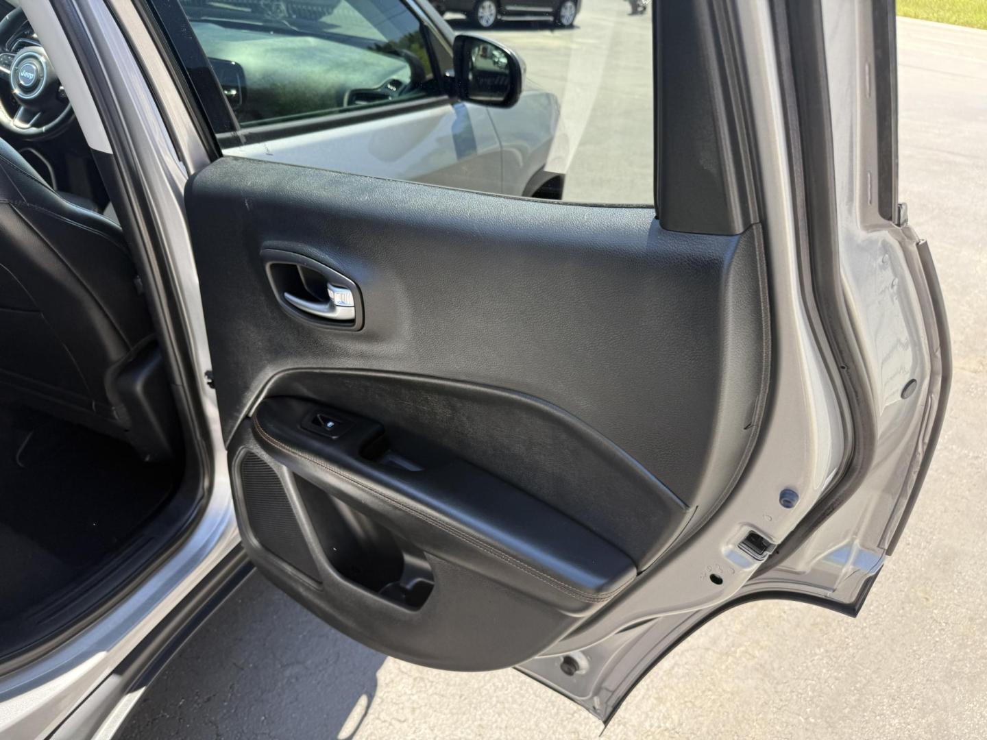 2019 Silver Jeep Compass Limited 4WD (3C4NJDCB0KT) with an 2.4L L4 DOHC 16V engine, CVT transmission, located at 8464 Route 219, Brockway, PA, 15824, (814) 265-1330, 41.226871, -78.780518 - Clean, sharp, and low miles on this 2019 Jeep Compass Limited 4wd with air condition, leather interior with pwr seat, factory wheels and only 51000 miles. This Jeep suv is serviced and priced to sell, hurry in this one won't last long. Located in Brockway, Pa...Jefferson County. Selling used vehicle - Photo#14