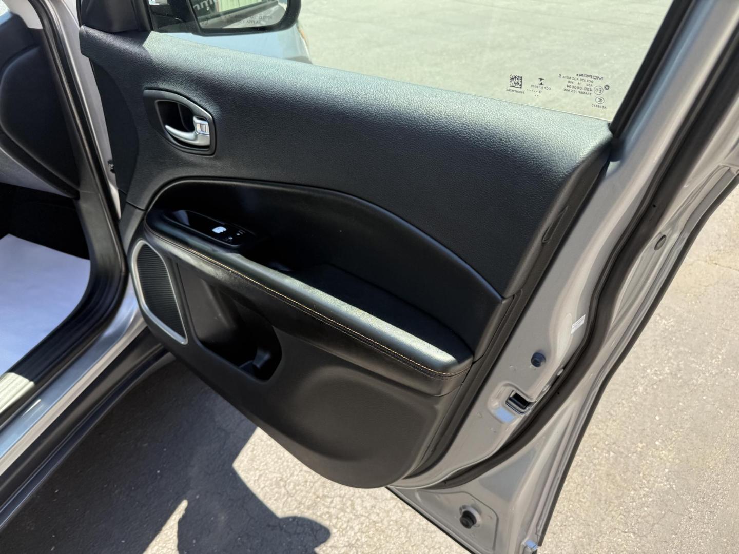 2019 Silver Jeep Compass Limited 4WD (3C4NJDCB0KT) with an 2.4L L4 DOHC 16V engine, CVT transmission, located at 8464 Route 219, Brockway, PA, 15824, (814) 265-1330, 41.226871, -78.780518 - Clean, sharp, and low miles on this 2019 Jeep Compass Limited 4wd with air condition, leather interior with pwr seat, factory wheels and only 51000 miles. This Jeep suv is serviced and priced to sell, hurry in this one won't last long. Located in Brockway, Pa...Jefferson County. Selling used vehicle - Photo#16