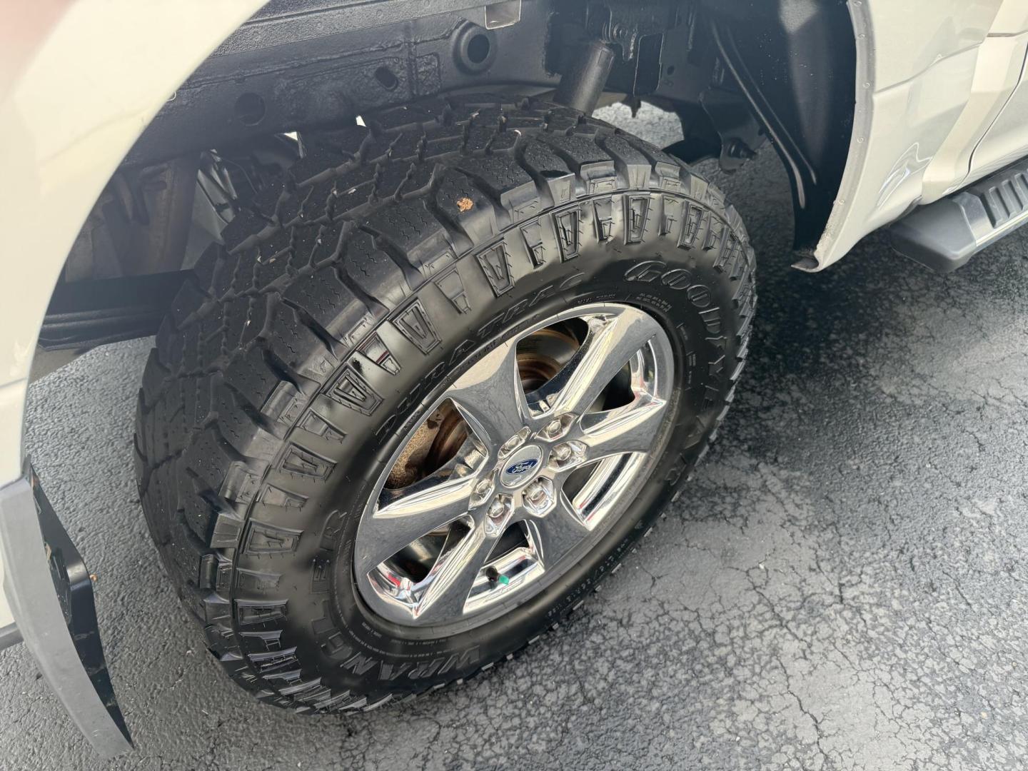 2018 Silver Ford F-150 King-Ranch SuperCrew 5.5-ft. 2WD (1FTEW1E5XJF) with an 5.0L V8 OHV 32V engine, 6A transmission, located at 8464 Route 219, Brockway, PA, 15824, (814) 265-1330, 41.226871, -78.780518 - Sharp looking 2018 Ford F150 Crew Cab 4x4 with power seat, factory wheels, big screen radio with back up camera, hitch package and much more. Serviced up and locally traded in. Priced to sell, hurry in this won't last long. Located in Brockway Pa, Jefferson county. Selling used vehicles for 50 years - Photo#14