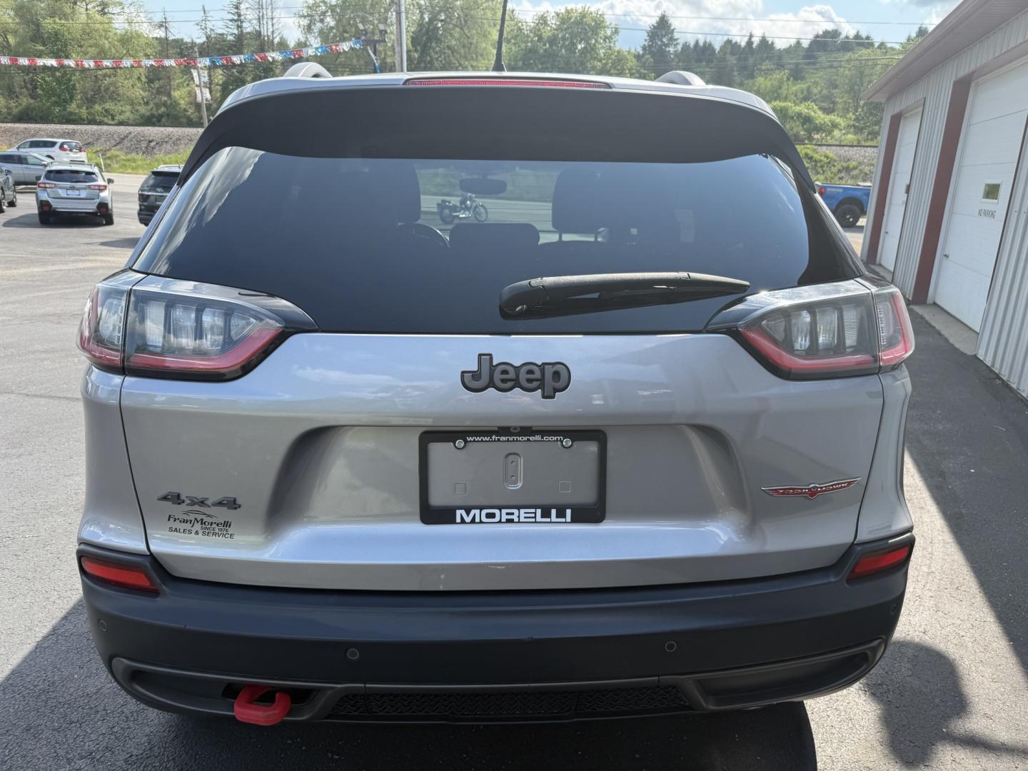 2019 Gray Jeep Cherokee Trailhawk 4WD (1C4PJMBX9KD) with an 3.2L V6 DOHC 24V engine, 9A transmission, located at 8464 Route 219, Brockway, PA, 15824, (814) 265-1330, 41.226871, -78.780518 - Sharp looking 2019 Jeep Cherokee Trailhawk 4wd with cloth interior, air condition, power windows and locks, Powerful V6, and much more. This Jeep is serviced with new inspection and ready to roll. Stop in at Fran's and check this Jeep out and the many other clean vehicles, selling vehicles for 50 ye- Photo#9