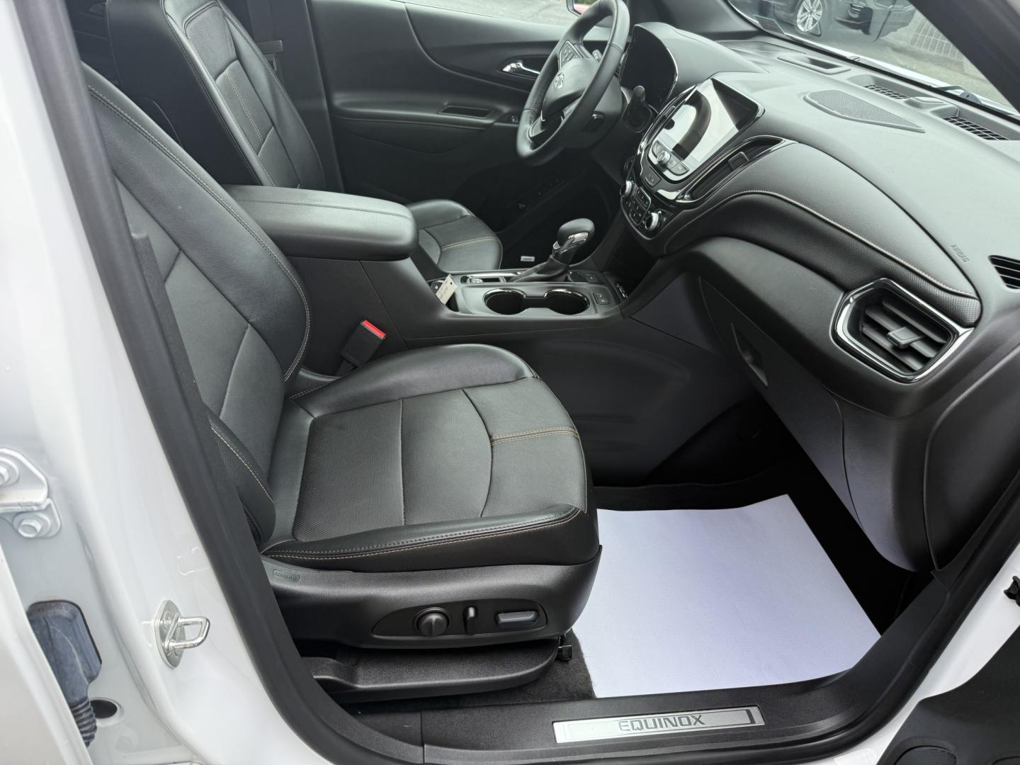 2023 Chevrolet Equinox Premier - Photo 18