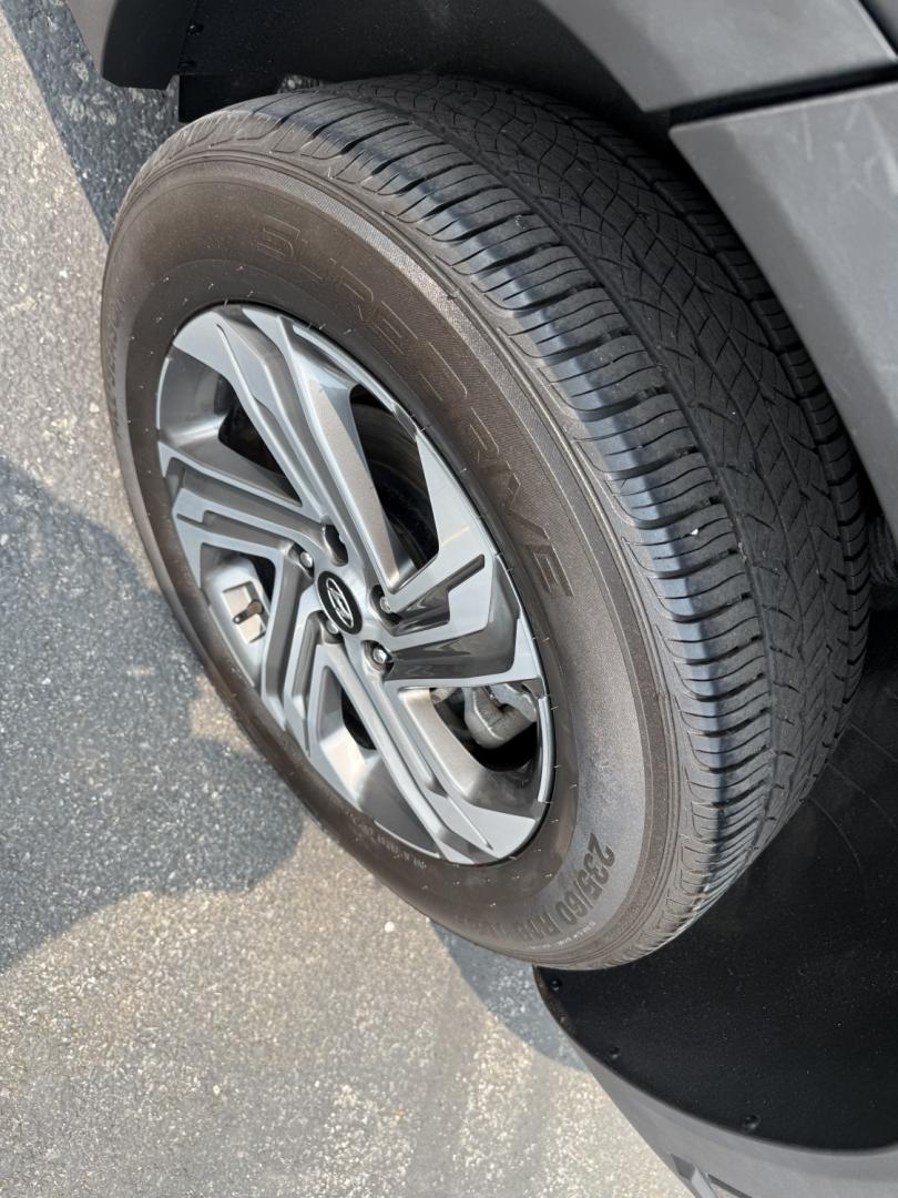 2023 Gray Hyundai Santa Fe SE AWD (5NMS1DAJ9PH) with an 2.5L L4 DOHC 16V engine, 6A transmission, located at 8464 Route 219, Brockway, PA, 15824, (814) 265-1330, 41.226871, -78.780518 - Very clean and well taken care of 2023 Hyundai Santa Fe AWD with cloth interior, air condition, power windows and locks, factory wheels, ONLY 45000 miles, and priced to sell. This Hyundai suv is serviced, Pa-inspected, and comes with a warranty.- Photo#9