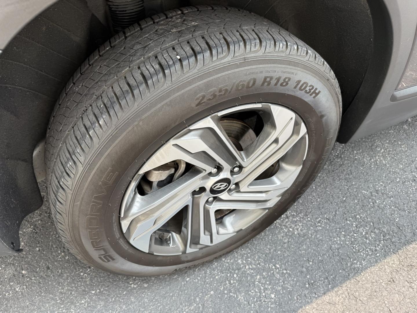 2023 Gray Hyundai Santa Fe SE AWD (5NMS1DAJ9PH) with an 2.5L L4 DOHC 16V engine, 6A transmission, located at 8464 Route 219, Brockway, PA, 15824, (814) 265-1330, 41.226871, -78.780518 - Very clean and well taken care of 2023 Hyundai Santa Fe AWD with cloth interior, air condition, power windows and locks, factory wheels, ONLY 45000 miles, and priced to sell. This Hyundai suv is serviced, Pa-inspected, and comes with a warranty.- Photo#12