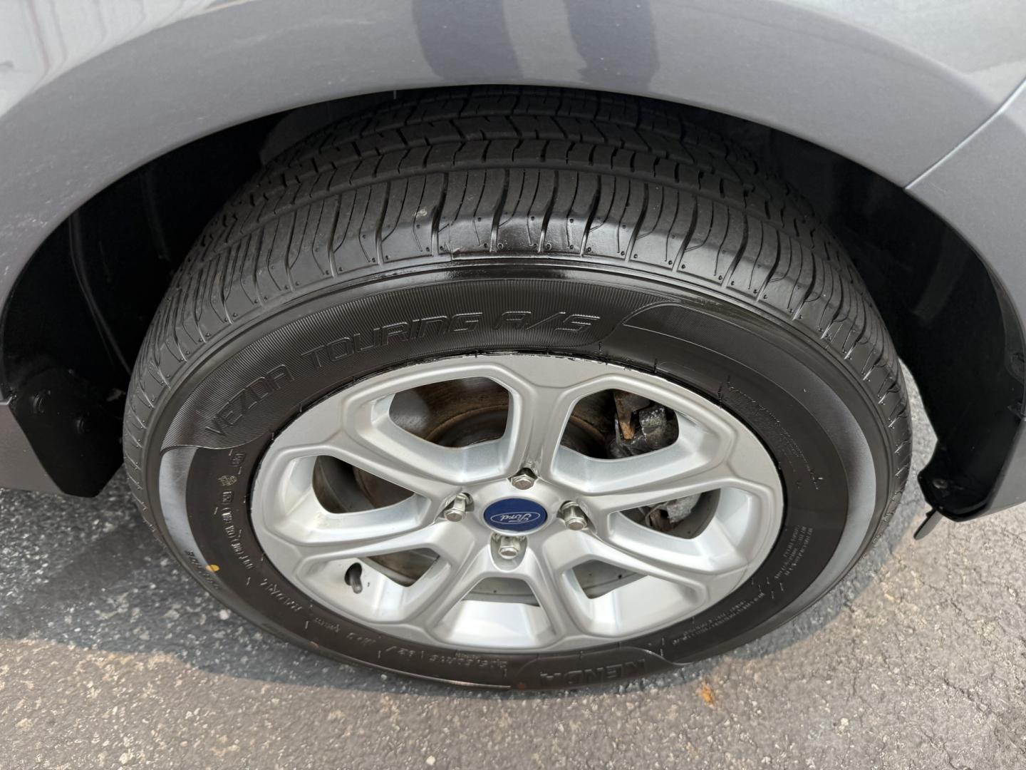 2020 Gray Ford EcoSport SE AWD (MAJ6S3GL8LC) with an 2.0L L4 DOHC 16V engine, 6A transmission, located at 8464 Route 219, Brockway, PA, 15824, (814) 265-1330, 41.226871, -78.780518 - Very nice, clean, and well taken care of 2020 Ford Ecosport Se 4wd with air condition, power seat, navigation, sunroof, factory wheels and ONLY 31000 miles. This Ford suv is serviced up and comes with a warranty. Great price, so hurry in and see the Morelli boys today on this. Located in Jefferson C- Photo#19