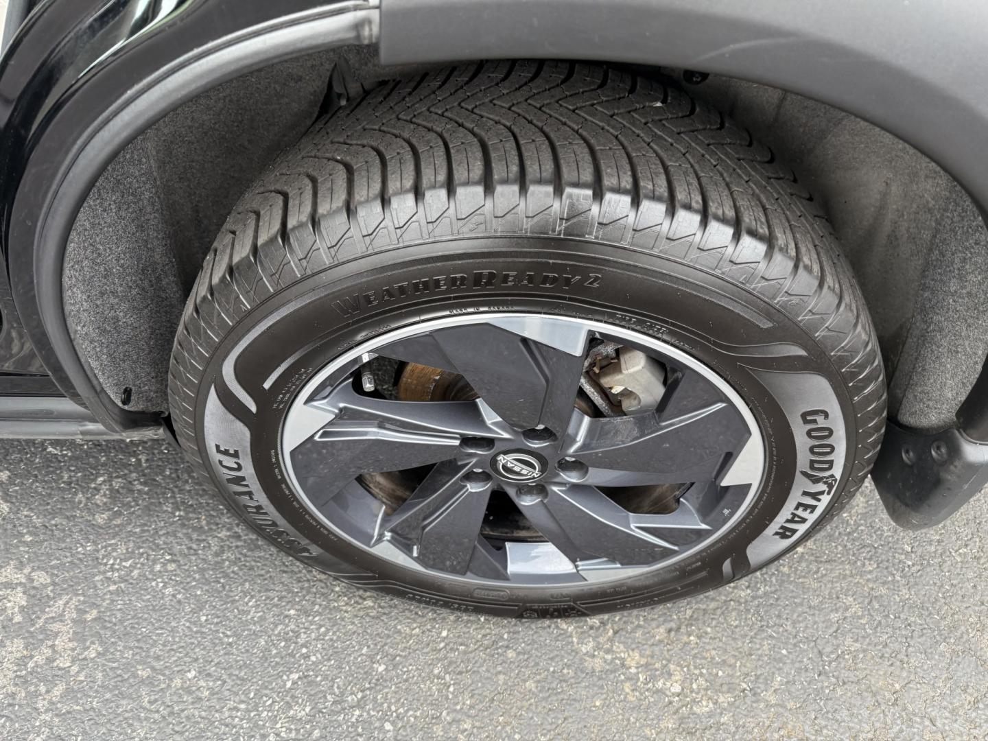 2024 Black Nissan Rogue SV AWD (JN8BT3BBXRW) with an 2.5L L4 DOHC 16V engine, CVT transmission, located at 8464 Route 219, Brockway, PA, 15824, (814) 265-1330, 41.226871, -78.780518 - Super clean, well taken care of 2024 Nissan Rogue SV AWD with cloth interior, power driver's seat, air condition, power windows and locks, factory alloy wheels and ONLY 39000 miles...This Nissan suv is a 1-owner that comes with remaining factory warranty and is serviced up. Priced under retail value- Photo#9