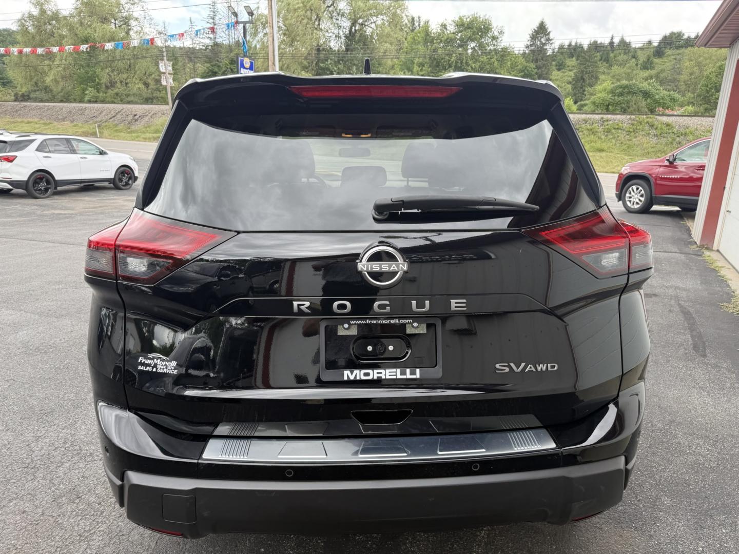 2024 Black Nissan Rogue SV AWD (JN8BT3BBXRW) with an 2.5L L4 DOHC 16V engine, CVT transmission, located at 8464 Route 219, Brockway, PA, 15824, (814) 265-1330, 41.226871, -78.780518 - Super clean, well taken care of 2024 Nissan Rogue SV AWD with cloth interior, power driver's seat, air condition, power windows and locks, factory alloy wheels and ONLY 39000 miles...This Nissan suv is a 1-owner that comes with remaining factory warranty and is serviced up. Priced under retail value- Photo#10