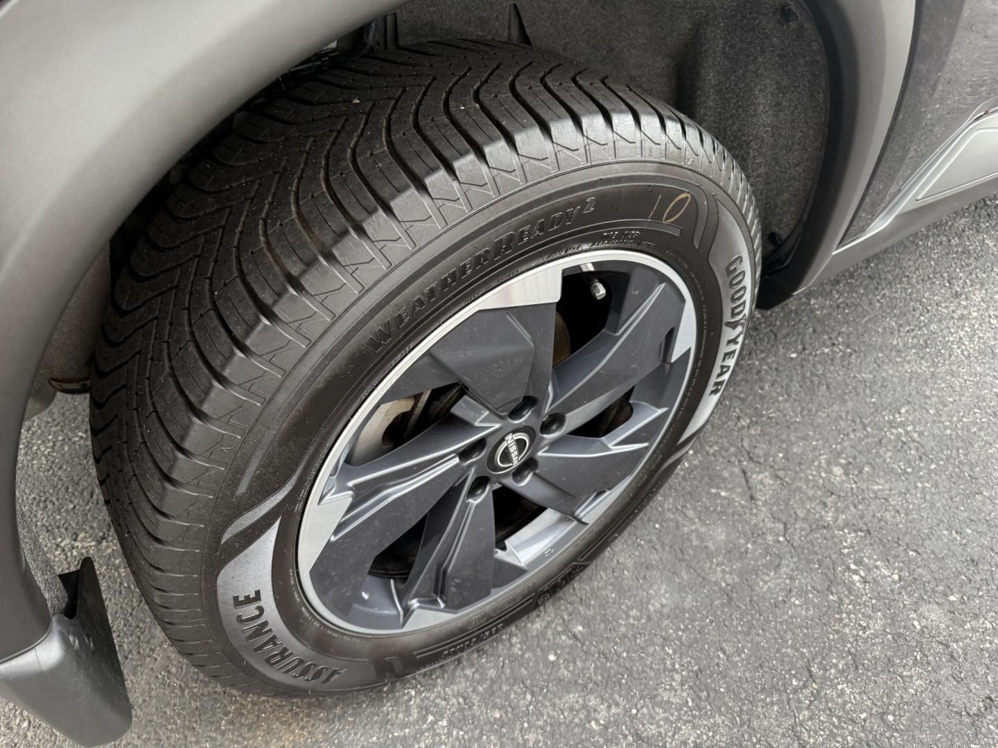 2024 Black Nissan Rogue SV AWD (JN8BT3BBXRW) with an 2.5L L4 DOHC 16V engine, CVT transmission, located at 8464 Route 219, Brockway, PA, 15824, (814) 265-1330, 41.226871, -78.780518 - Super clean, well taken care of 2024 Nissan Rogue SV AWD with cloth interior, power driver's seat, air condition, power windows and locks, factory alloy wheels and ONLY 39000 miles...This Nissan suv is a 1-owner that comes with remaining factory warranty and is serviced up. Priced under retail value- Photo#14