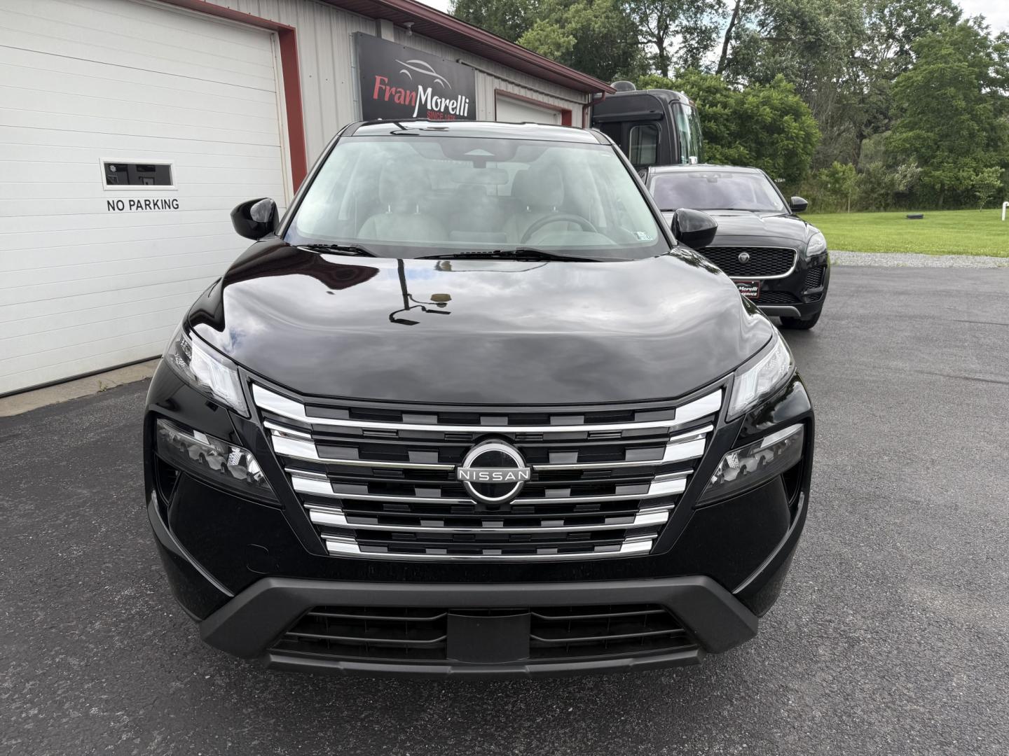 2024 Black Nissan Rogue SV AWD (JN8BT3BBXRW) with an 2.5L L4 DOHC 16V engine, CVT transmission, located at 8464 Route 219, Brockway, PA, 15824, (814) 265-1330, 41.226871, -78.780518 - Super clean, well taken care of 2024 Nissan Rogue SV AWD with cloth interior, power driver's seat, air condition, power windows and locks, factory alloy wheels and ONLY 39000 miles...This Nissan suv is a 1-owner that comes with remaining factory warranty and is serviced up. Priced under retail value- Photo#21
