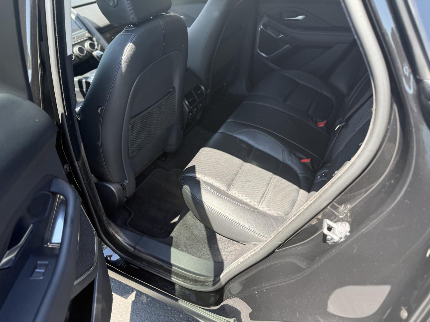 2018 Black Jaguar E-Pace SE (SADFP2FX7J1) with an 2.0L L4 DOHC 16V engine, 9A transmission, located at 8464 Route 219, Brockway, PA, 15824, (814) 265-1330, 41.226871, -78.780518 - Hard to find vehicle and we have the right one...stop in and check out this 208 Jaguar E-pace awd with leather interior, sun light glass in the roof, power/heated seats and ONLY 67000 miles. This Jag is in very nice condition, and serviced up. New brakes and Pa-Inspected. Priced to sell, hurry in th- Photo#7