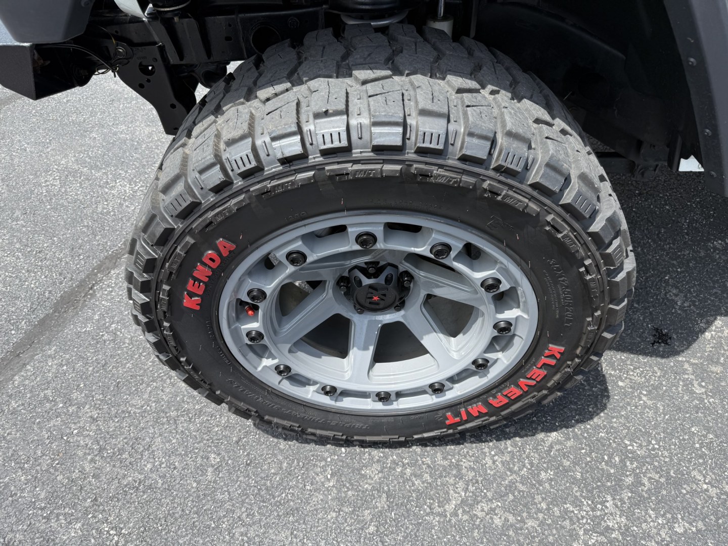 2018 White Jeep Wrangler JK Sport 4WD (1C4GJXAG8JW) with an 3.6L V6 DOHC 24V FFV engine, 6SP transmission, located at 8464 Route 219, Brockway, PA, 15824, (814) 265-1330, 41.226871, -78.780518 - Good looking pre owned 2018 Jeep Wrangler Sport package lifted with a V6, air condition, power windows and locks, hard top and much more. 92,000 miles on this Jeep, which is serviced up and ready to go.- Photo#1
