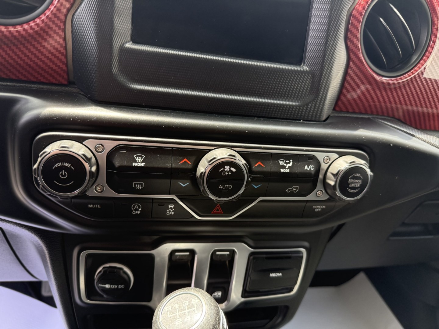 2018 White Jeep Wrangler JK Sport 4WD (1C4GJXAG8JW) with an 3.6L V6 DOHC 24V FFV engine, 6SP transmission, located at 8464 Route 219, Brockway, PA, 15824, (814) 265-1330, 41.226871, -78.780518 - Good looking pre owned 2018 Jeep Wrangler Sport package lifted with a V6, air condition, power windows and locks, hard top and much more. 92,000 miles on this Jeep, which is serviced up and ready to go.- Photo#6