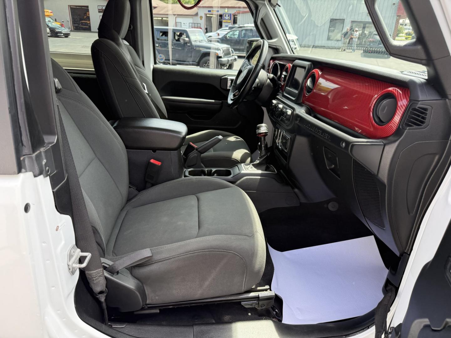 2018 White Jeep Wrangler JK Sport 4WD (1C4GJXAG8JW) with an 3.6L V6 DOHC 24V FFV engine, 6SP transmission, located at 8464 Route 219, Brockway, PA, 15824, (814) 265-1330, 41.226871, -78.780518 - Good looking pre owned 2018 Jeep Wrangler Sport package lifted with a V6, air condition, power windows and locks, hard top and much more. 92,000 miles on this Jeep, which is serviced up and ready to go.- Photo#10