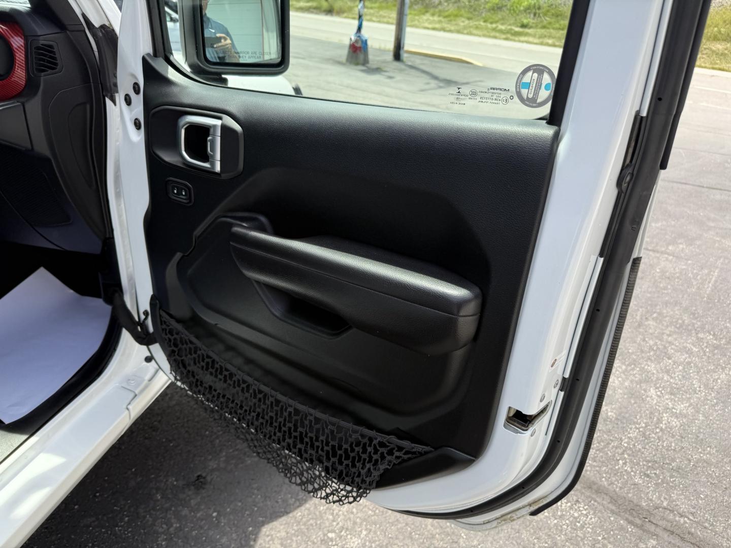 2018 White Jeep Wrangler JK Sport 4WD (1C4GJXAG8JW) with an 3.6L V6 DOHC 24V FFV engine, 6SP transmission, located at 8464 Route 219, Brockway, PA, 15824, (814) 265-1330, 41.226871, -78.780518 - Good looking pre owned 2018 Jeep Wrangler Sport package lifted with a V6, air condition, power windows and locks, hard top and much more. 92,000 miles on this Jeep, which is serviced up and ready to go.- Photo#11