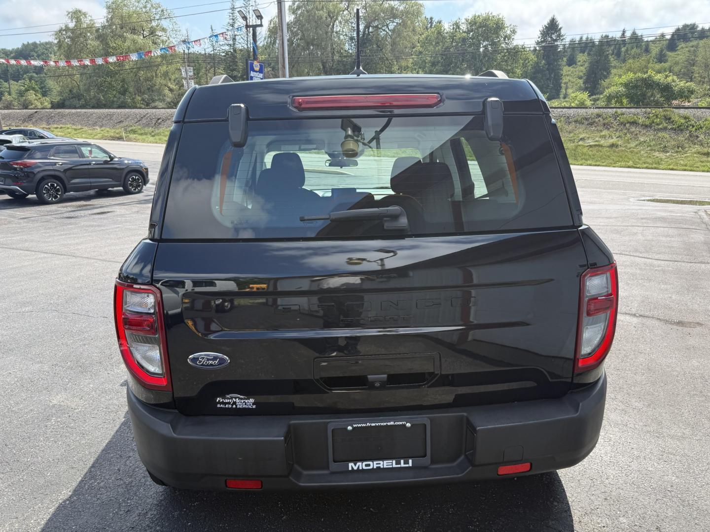 2021 Black Ford Bronco Sport Base (3FMCR9A66MR) with an 1.5L L3 engine, 8A transmission, located at 8464 Route 219, Brockway, PA, 15824, (814) 265-1330, 41.226871, -78.780518 - Fresh arrival and in very nice condition. Stop in and see the Morelli boys on this 2021 Ford Bronco Sport 4wd with air condition, power windows and locks, back up camera, factory wheels and much more. This pre owned Ford is priced to sell so hurry in before you miss out. Located in Jefferson County,- Photo#7
