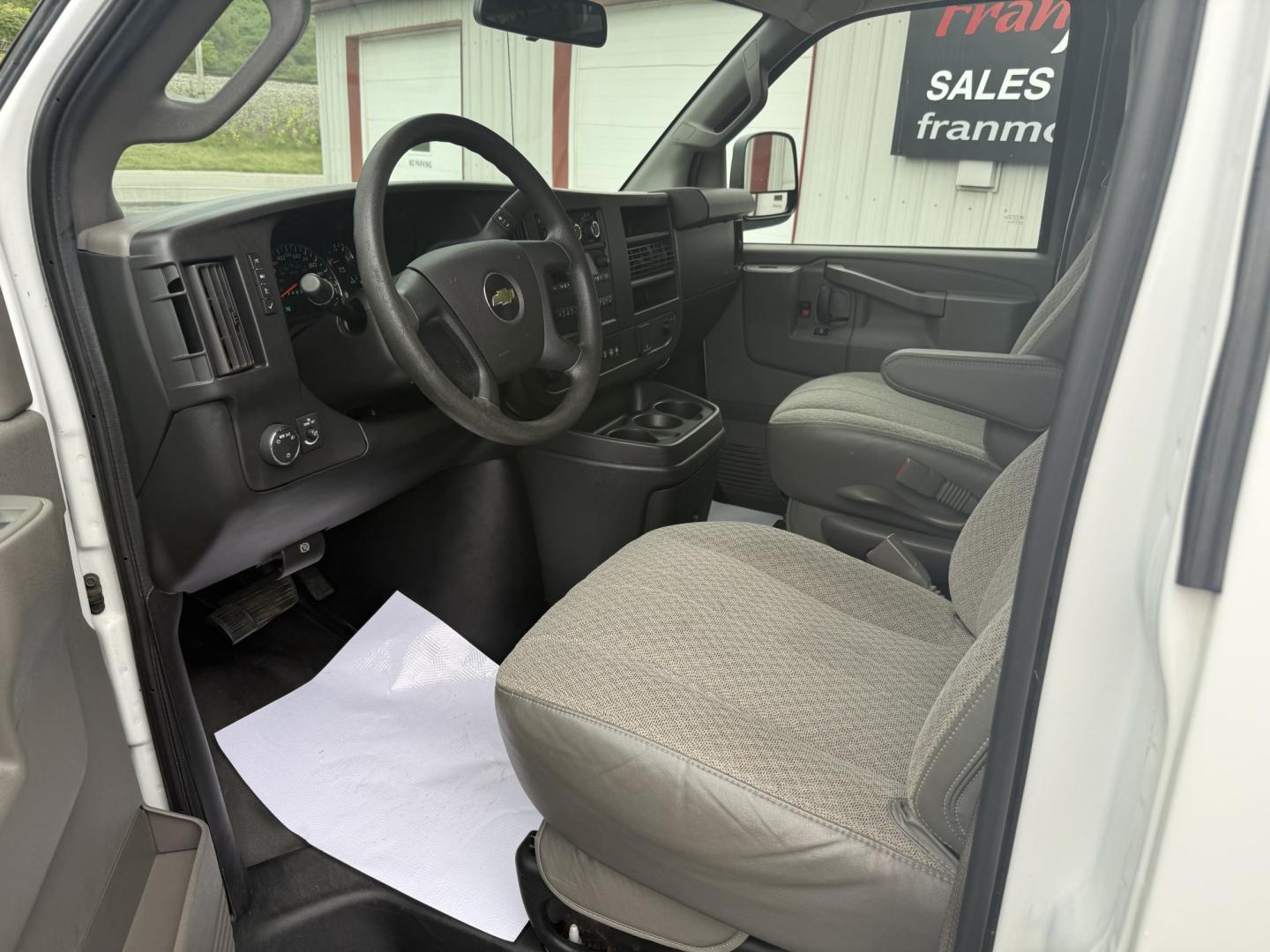 2019 White Chevrolet Express 2500 Cargo (1GCWGAFP3K1) with an 4.3L V6 engine, 6A transmission, located at 8464 Route 219, Brockway, PA, 15824, (814) 265-1330, 41.226871, -78.780518 - Well taken care of 2019 Chev 2500 Cargo van. This Chevy is serviced up and priced well below book value.- Photo#3