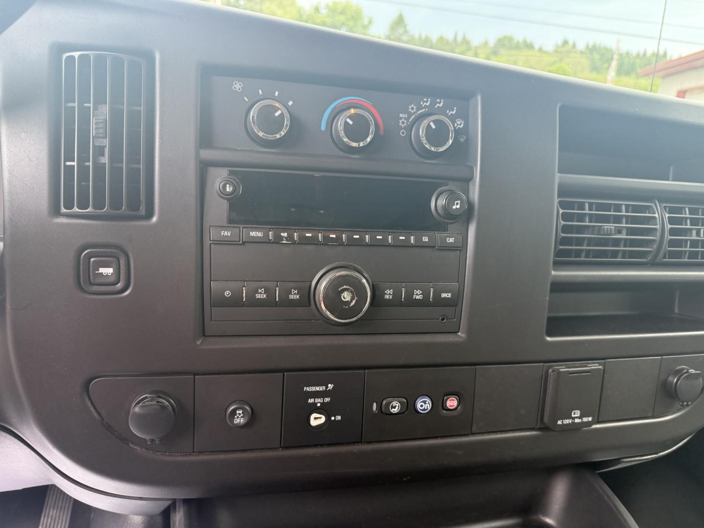2019 White Chevrolet Express 2500 Cargo (1GCWGAFP3K1) with an 4.3L V6 engine, 6A transmission, located at 8464 Route 219, Brockway, PA, 15824, (814) 265-1330, 41.226871, -78.780518 - Well taken care of 2019 Chev 2500 Cargo van. This Chevy is serviced up and priced well below book value.- Photo#5