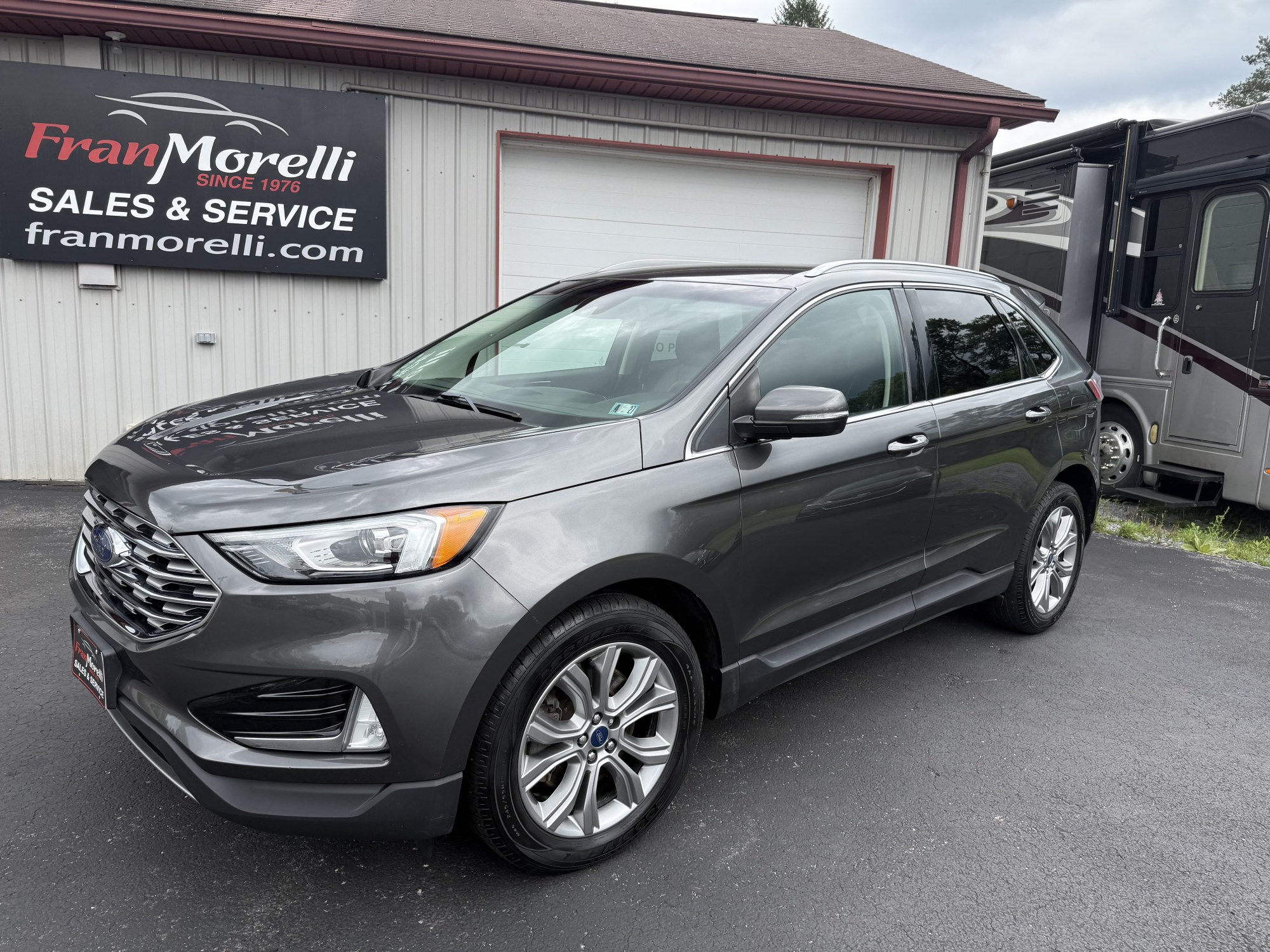 photo of 2019 Ford Edge Titanium AWD