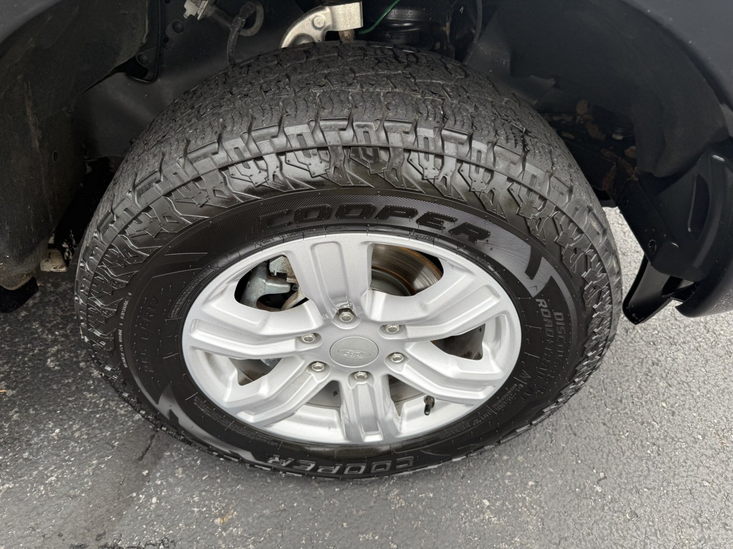 2019 Black Ford Ranger XL SuperCrew 4WD (1FTER4FH0KL) with an 2.3L L4 DOHC 16V engine, 10A transmission, located at 8464 Route 219, Brockway, PA, 15824, (814) 265-1330, 41.226871, -78.780518 - Hard to find truck and we have the right one...2019 Ford Ranger Crew XLT 4wd with air condition, power windows and locks, factory wheels, bed cover/liner and much more. This pre owned Ford truck is priced to sell, so hurry in and see the Morelli boys today.- Photo#18