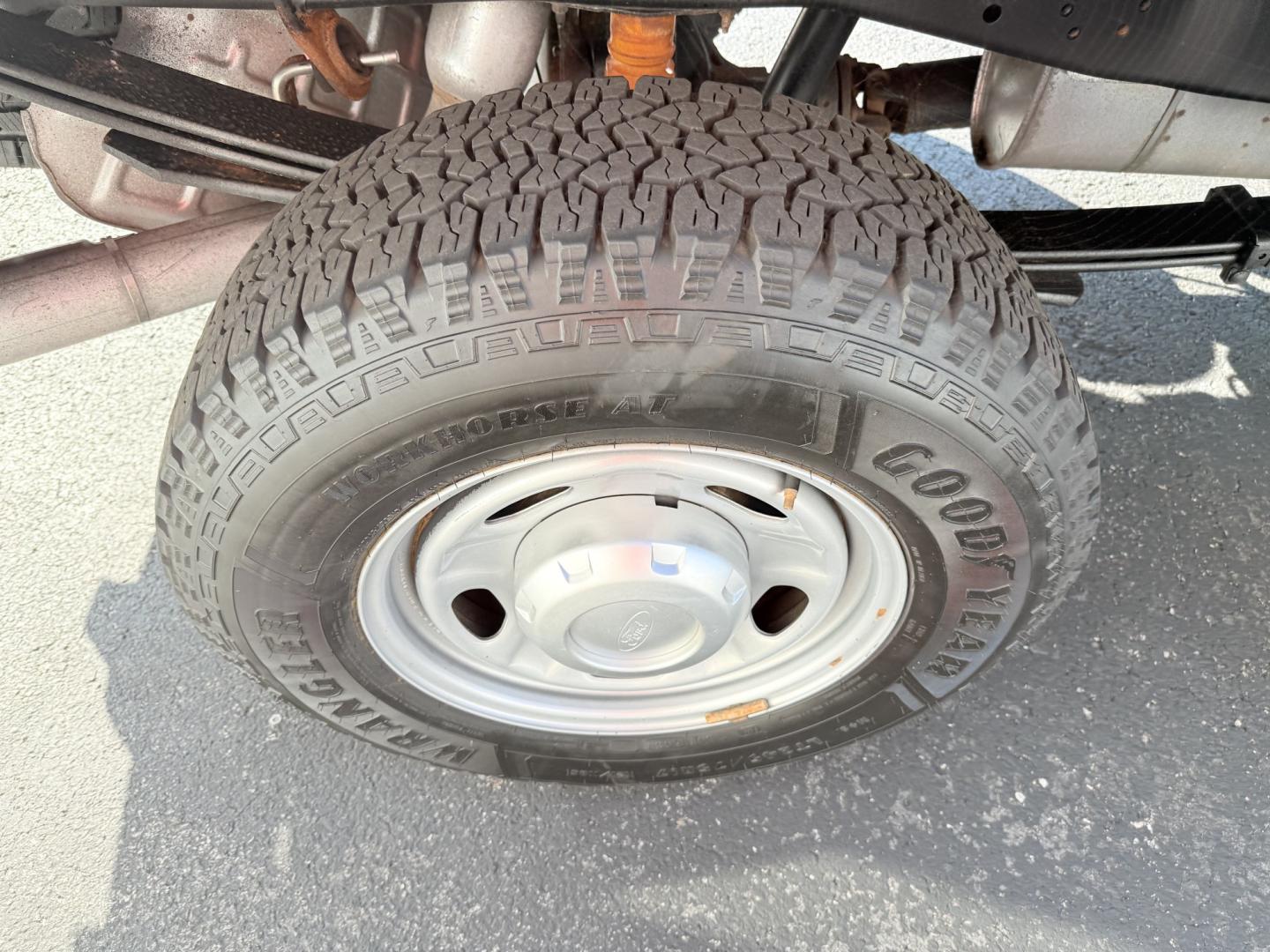 2021 Gray Ford F-250 SD XLT SuperCab Long Bed 4WD (1FT7X2B68ME) with an 6.2L V8 OHV 16V engine, 6A transmission, located at 8464 Route 219, Brockway, PA, 15824, (814) 265-1330, 41.226871, -78.780518 - Hard to find truck...and we have the right one.. 2021 Ford F250 Extended Cab 4wd with 6.2/V8, air condition, power windows and locks, and ONLY 35000 miles. This truck is priced well below retail value and ready to go. Stop in and see the Morelli boys, selling used vehicles for 50 years. Located in J- Photo#13
