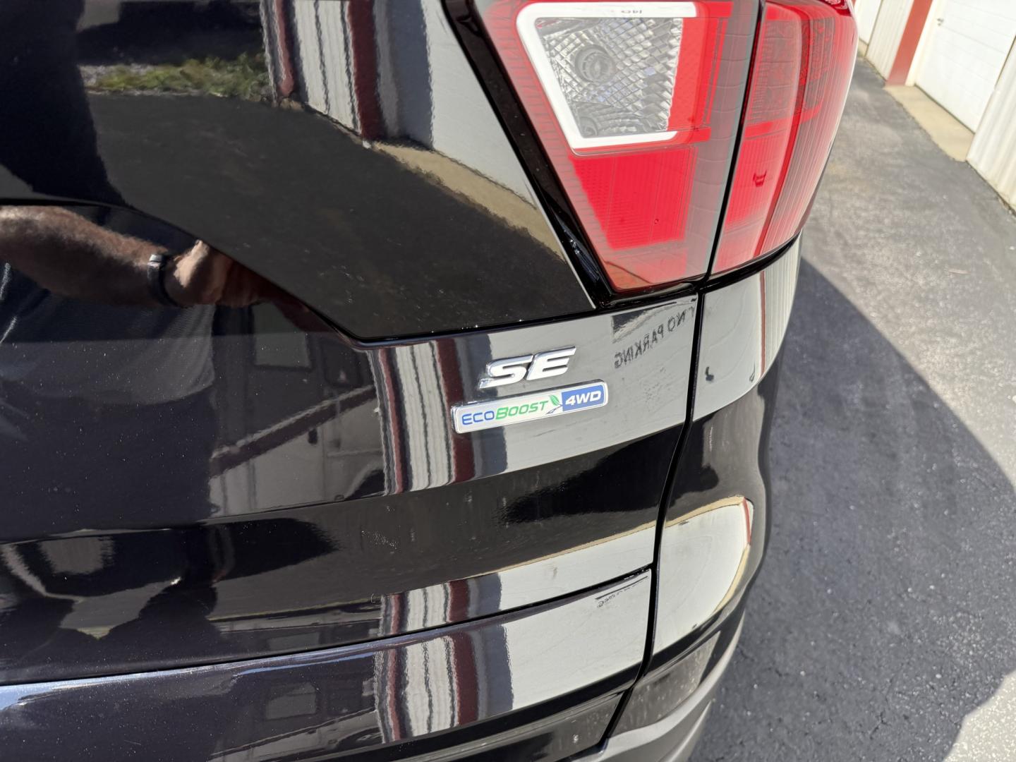 2019 Black Ford Escape SE 4WD (1FMCU9GD7KU) with an 1.5L L4 DOHC 16V engine, 6A transmission, located at 8464 Route 219, Brockway, PA, 15824, (814) 265-1330, 41.226871, -78.780518 - Very clean, sharp 2019 Ford Escape Se 4wd with air condition, power windows and locks, power/heated front seats, and much more. ONLY 84,000 miles. Priced to sell, hurry in this one won't last long. Stop in and see this Ford suv or one of the other many clean, suv's on the lot. Selling vehicles for 5- Photo#11