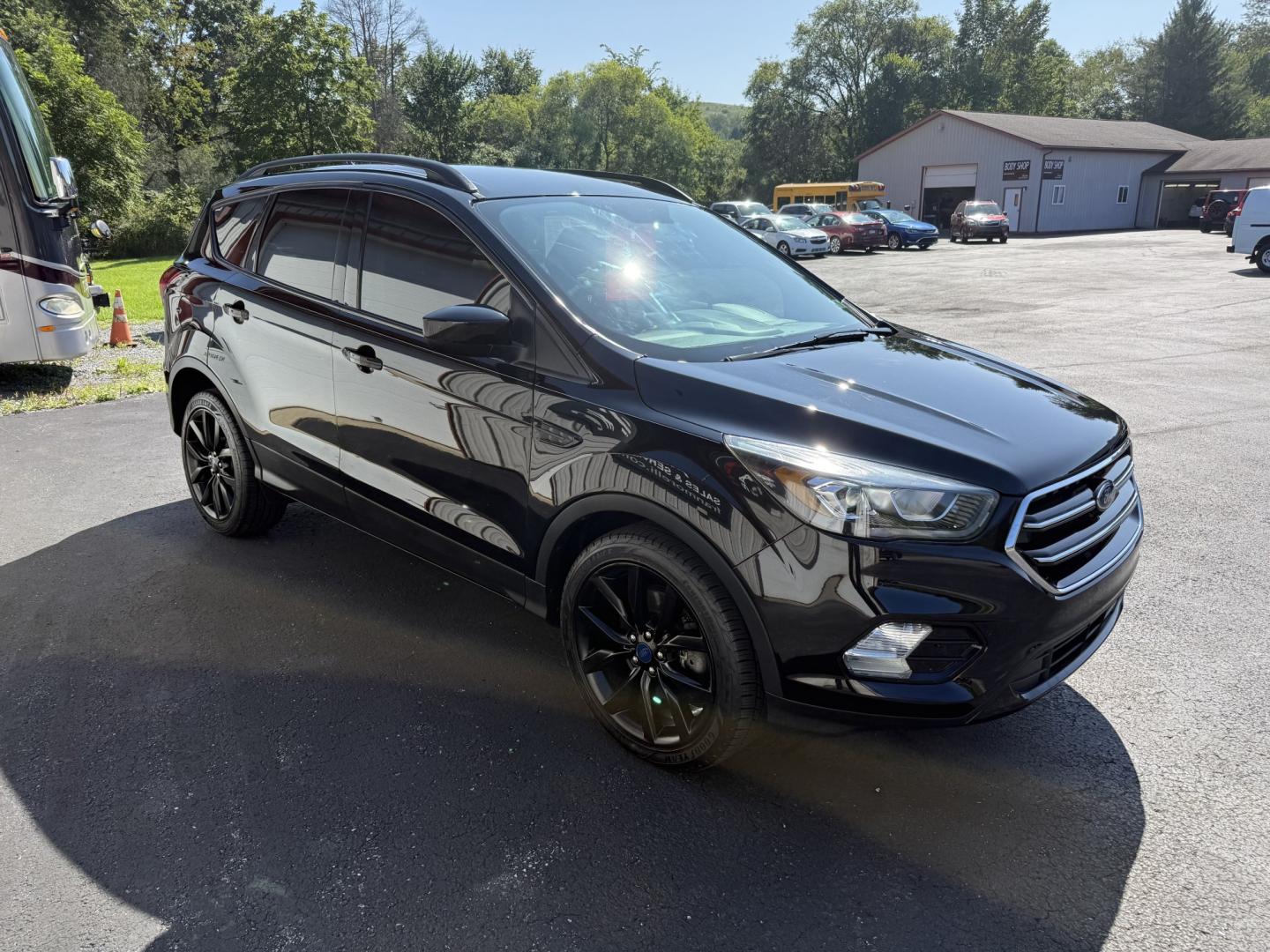 2019 Black Ford Escape SE 4WD (1FMCU9GD7KU) with an 1.5L L4 DOHC 16V engine, 6A transmission, located at 8464 Route 219, Brockway, PA, 15824, (814) 265-1330, 41.226871, -78.780518 - Very clean, sharp 2019 Ford Escape Se 4wd with air condition, power windows and locks, power/heated front seats, and much more. ONLY 84,000 miles. Priced to sell, hurry in this one won't last long. Stop in and see this Ford suv or one of the other many clean, suv's on the lot. Selling vehicles for 5- Photo#18