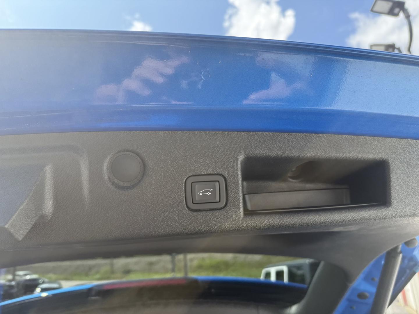 2024 Blue Chevrolet Equinox LT AWD (3GNAXUEG9RS) with an 1.5L L4 DOHC 16V TURBO engine, 6A transmission, located at 8464 Route 219, Brockway, PA, 15824, (814) 265-1330, 41.226871, -78.780518- Photo#12