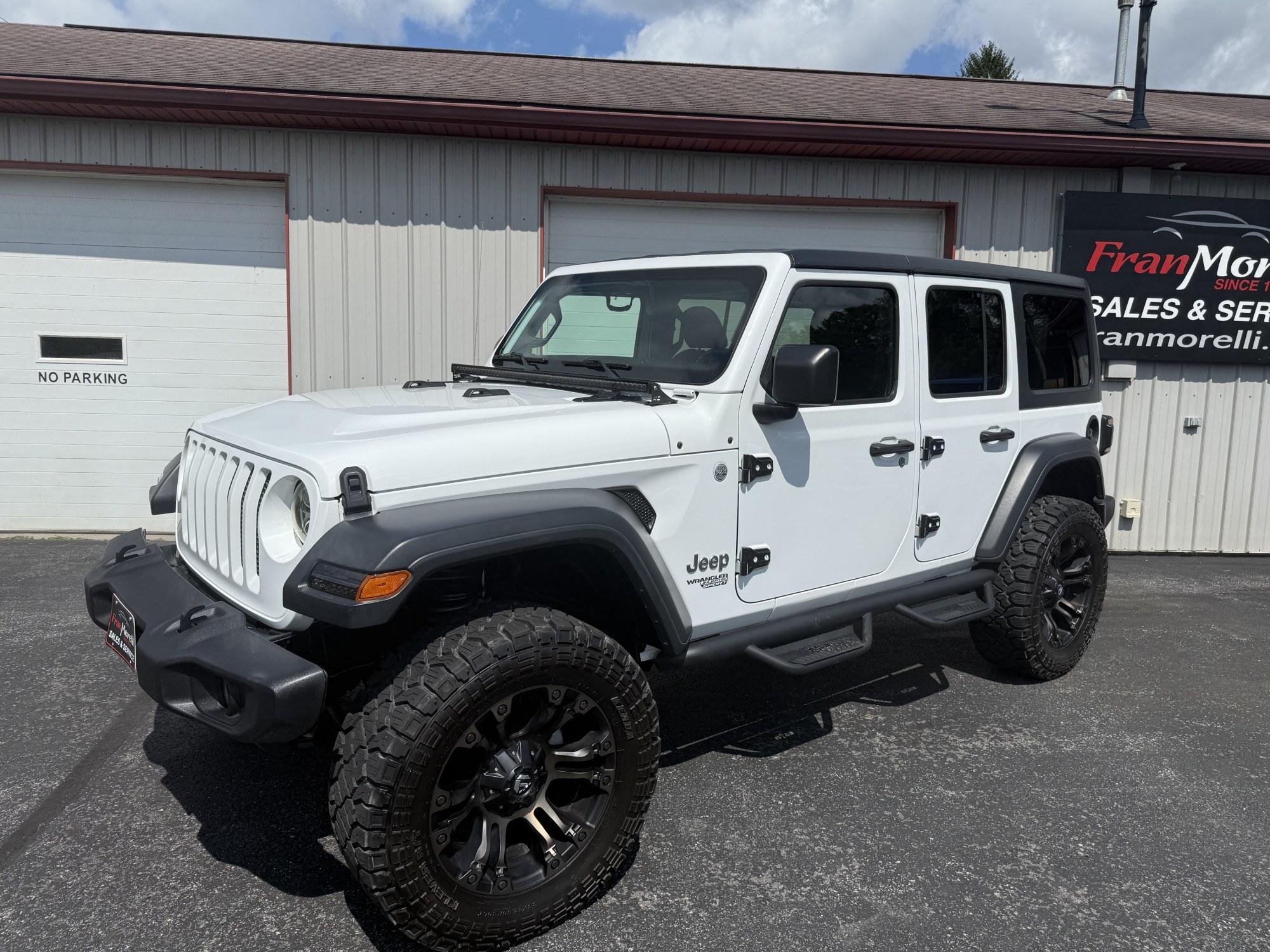 photo of 2018 Jeep Wrangler JK Unlimited Sport