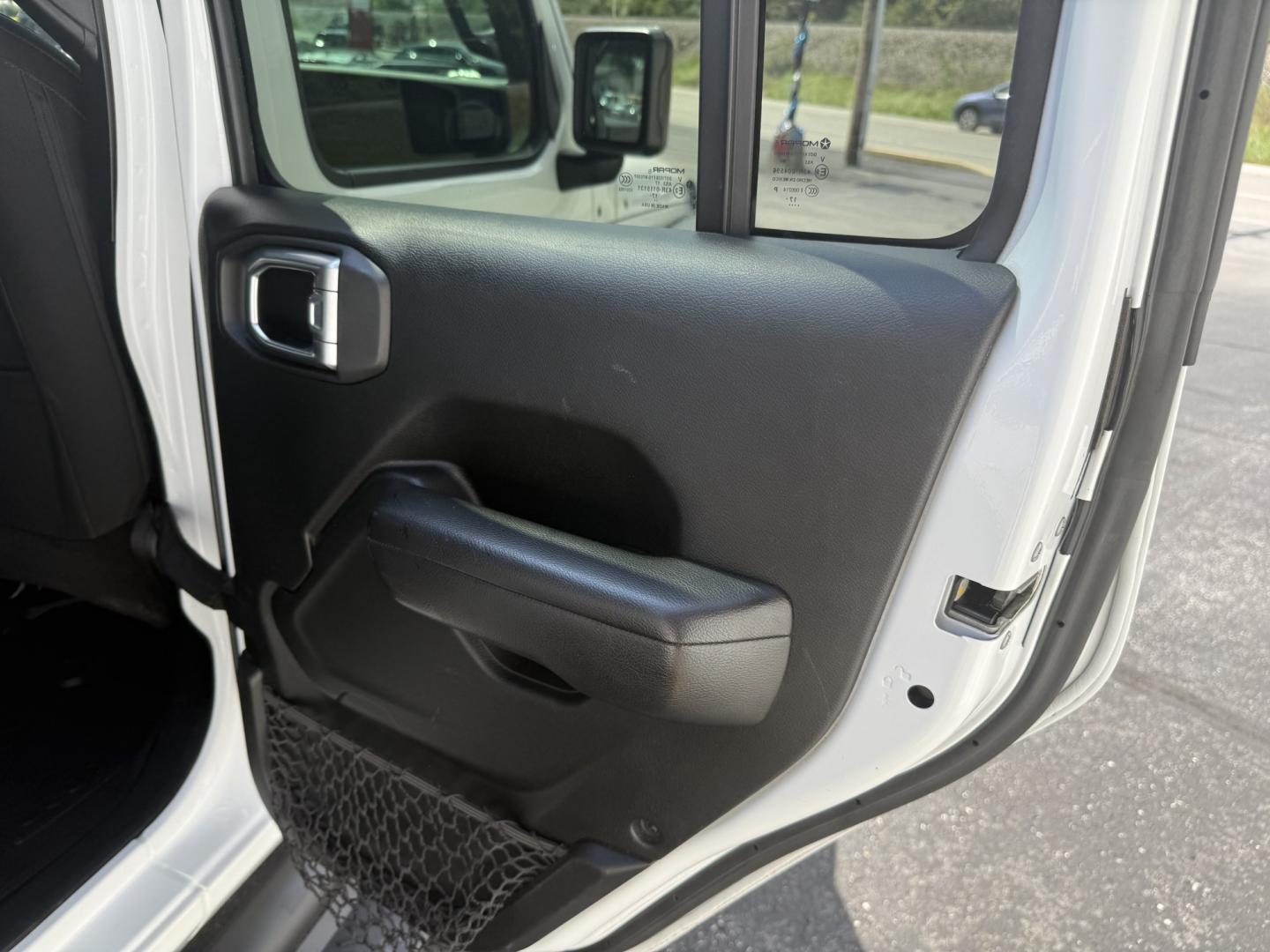 2018 White Jeep Wrangler JK Unlimited Sport (1C4HJXDG2JW) with an 3.6L V6 DOHC 24V FFV engine, 6A transmission, located at 8464 Route 219, Brockway, PA, 15824, (814) 265-1330, 41.226871, -78.780518- Photo#12