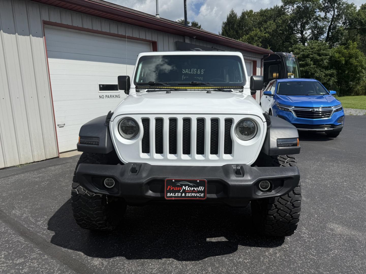 2018 White Jeep Wrangler JK Unlimited Sport (1C4HJXDG2JW) with an 3.6L V6 DOHC 24V FFV engine, 6A transmission, located at 8464 Route 219, Brockway, PA, 15824, (814) 265-1330, 41.226871, -78.780518- Photo#17