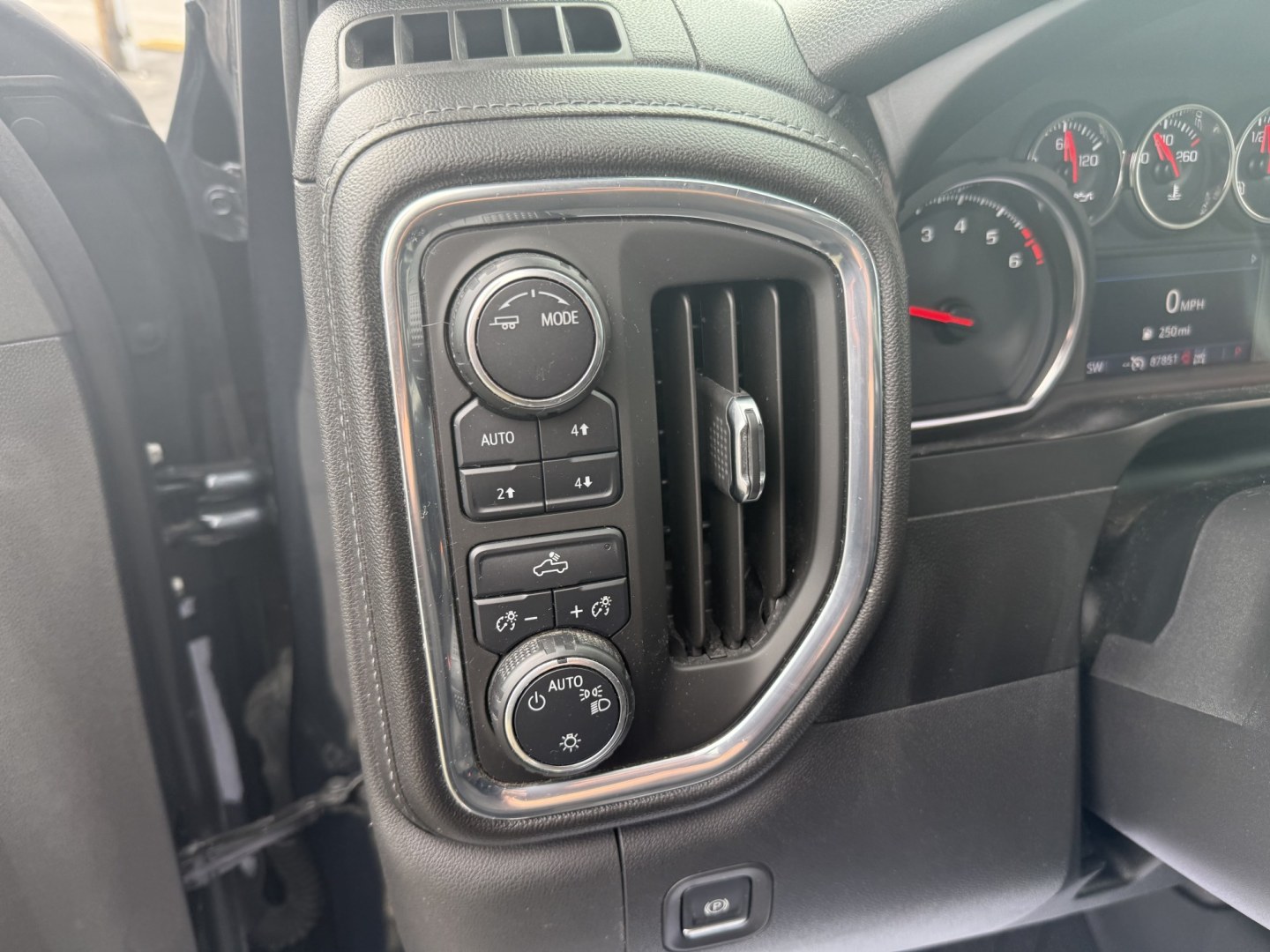2020 Gray Chevrolet Silverado 1500 LT Crew Cab 4WD (3GCUYDED6LG) with an 5.3L V8 OHV 16V engine, 6A transmission, located at 8464 Route 219, Brockway, PA, 15824, (814) 265-1330, 41.226871, -78.780518- Photo#6