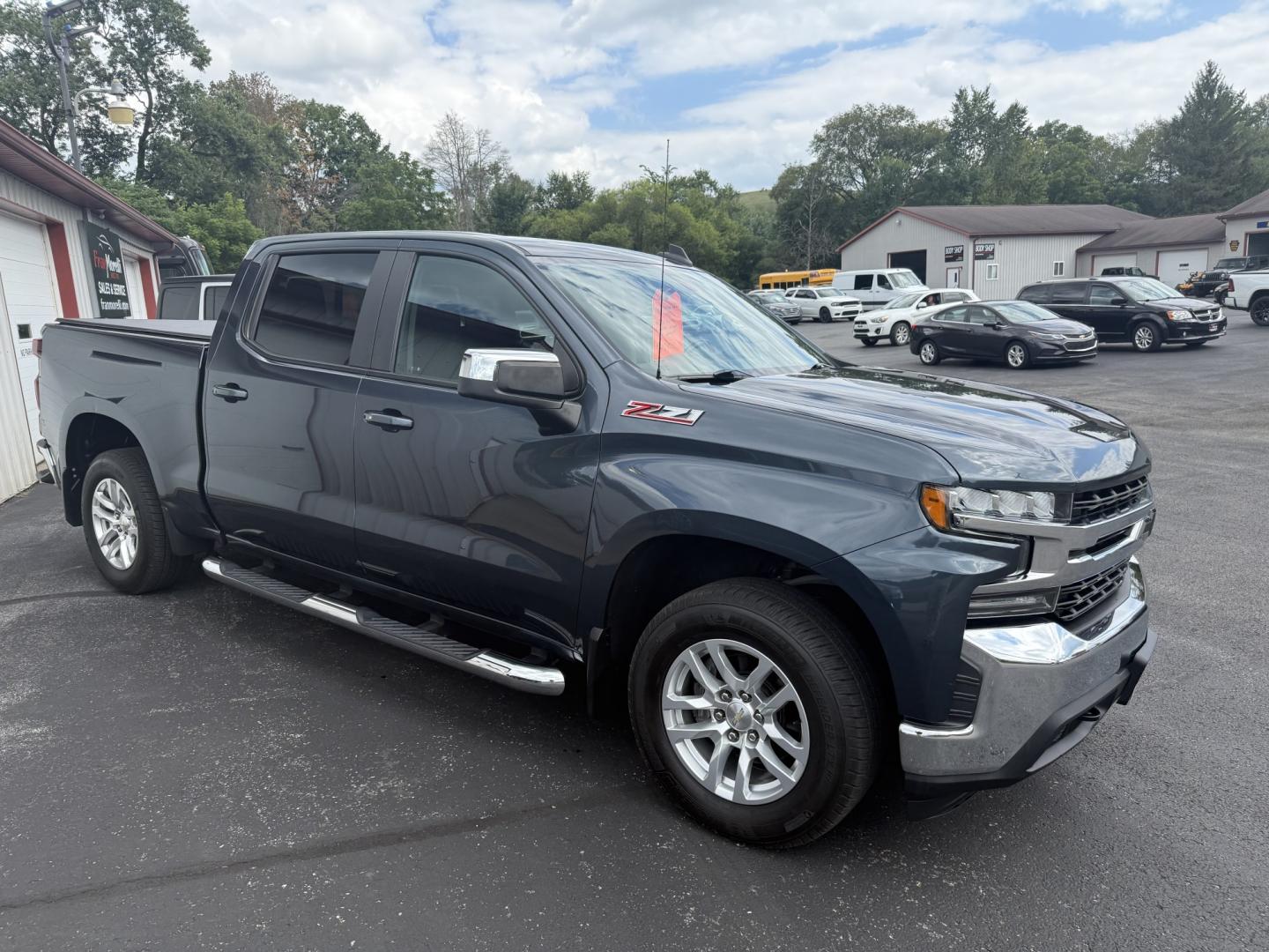 2020 Gray Chevrolet Silverado 1500 LT Crew Cab 4WD (3GCUYDED6LG) with an 5.3L V8 OHV 16V engine, 6A transmission, located at 8464 Route 219, Brockway, PA, 15824, (814) 265-1330, 41.226871, -78.780518- Photo#20