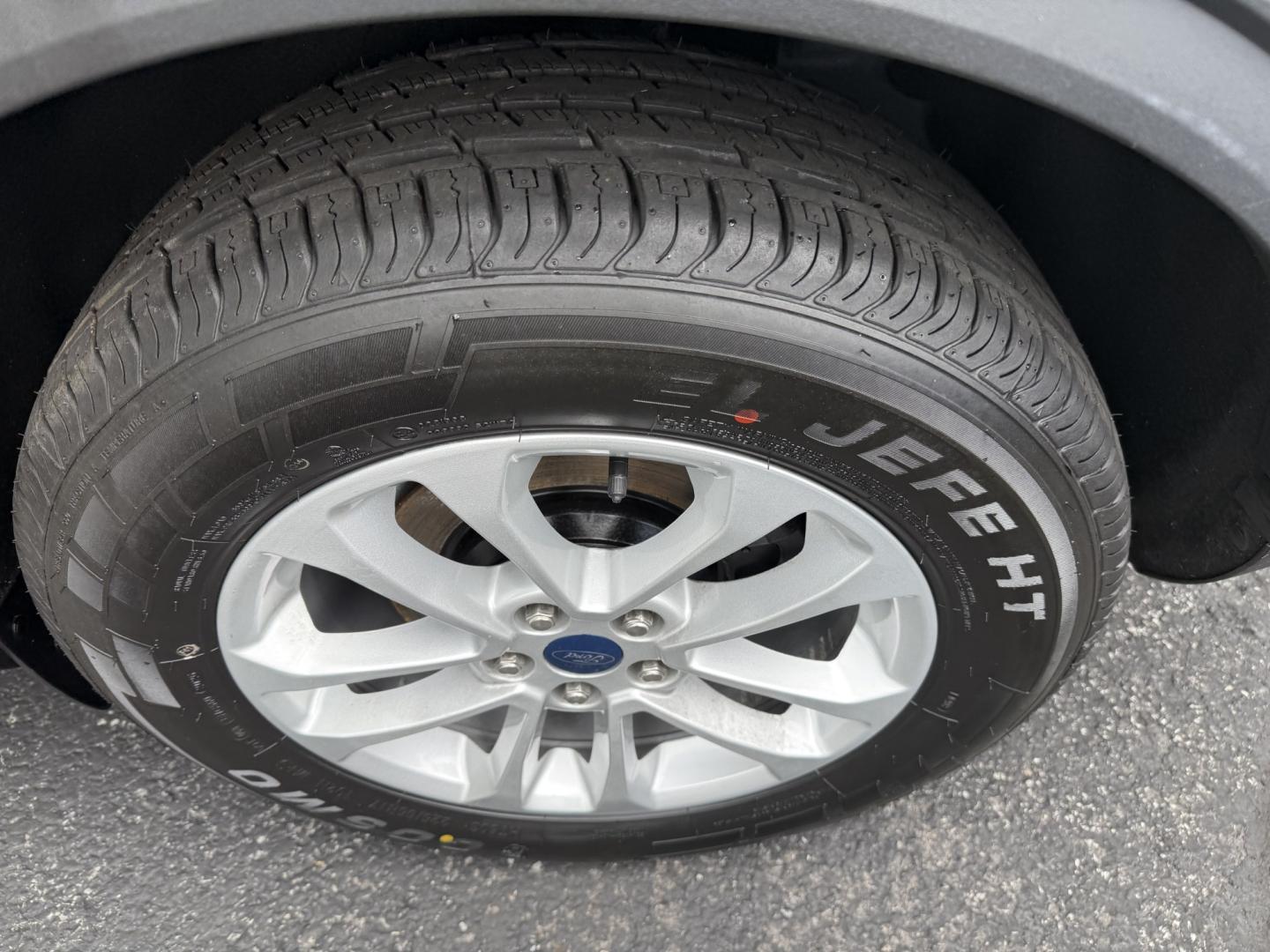 2020 Gray Ford Escape SE AWD (1FMCU9G69LU) with an 1.5L L3 engine, 6A transmission, located at 8464 Route 219, Brockway, PA, 15824, (814) 265-1330, 41.226871, -78.780518 - Very clean, well taken care of 2020 Ford Escape Se with 4wheel drive, air condition, power seat/heated front seats, factory wheels and ONLY 83000 miles. This Ford is priced to sell.- Photo#7