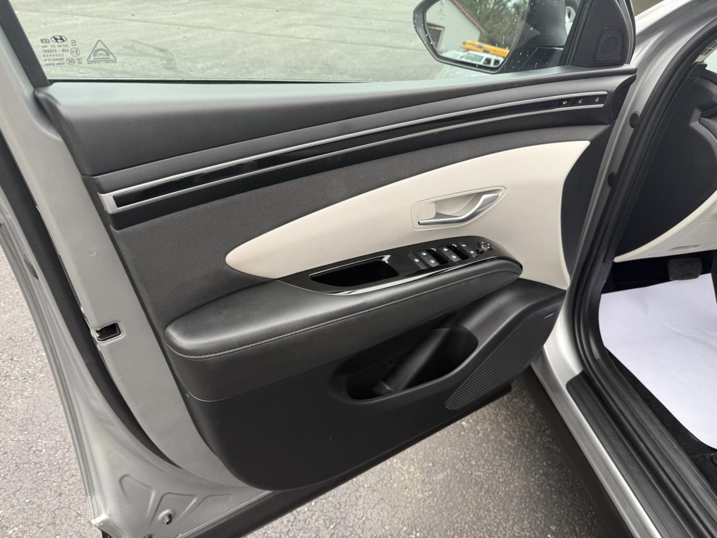 2023 Silver Hyundai Tucson Limited AWD (5NMJECAE5PH) with an 2.5L L4 DOHC 16V engine, 8A transmission, located at 8464 Route 219, Brockway, PA, 15824, (814) 265-1330, 41.226871, -78.780518 - ONE SHARP VEHICLE...stop in and check out this 2023 Hyundai Tucson Limited AWD with leather interior, pano roof, navigation, cool/heated/power front seats, factory wheels and ONLY 32900 miles. This Hyundai is serviced and comes with factory warranty. Well equipped, very clean, and priced to sell. St- Photo#7