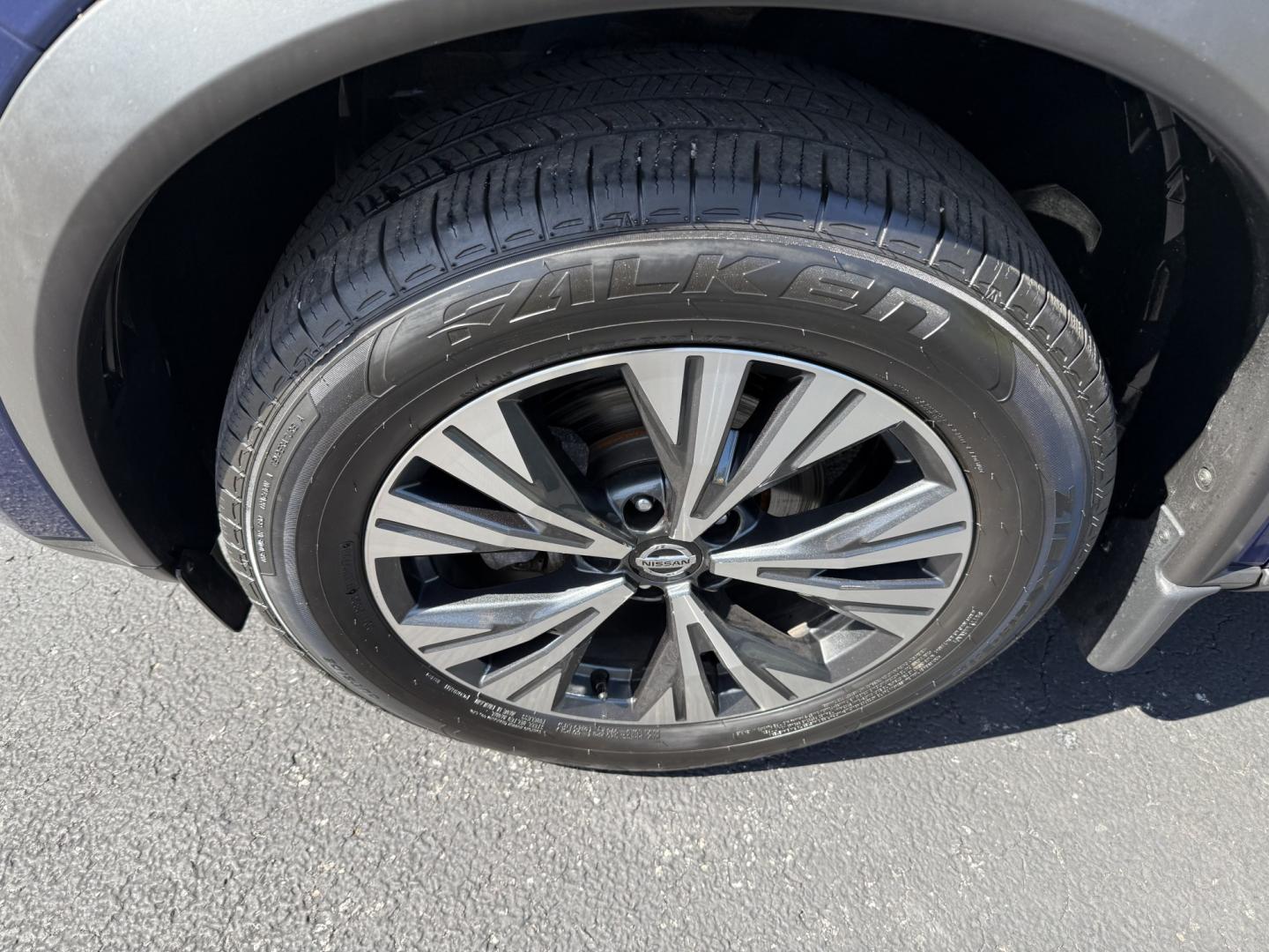 2021 Blue Nissan Rogue SV AWD (JN8AT3BB0MW) with an 2.5L L4 DOHC 16V engine, CVT transmission, located at 8464 Route 219, Brockway, PA, 15824, (814) 265-1330, 41.226871, -78.780518 - Sharp looking 2021 Nissan Rogue SV all wheel drive with air condition, power windows and locks, power seat, factory wheels, and ONLY 46000 miles. This Nissan is serviced up and ready for YOU. Stop in and check out this vehicle or one of the many other clean suv's we have.- Photo#1