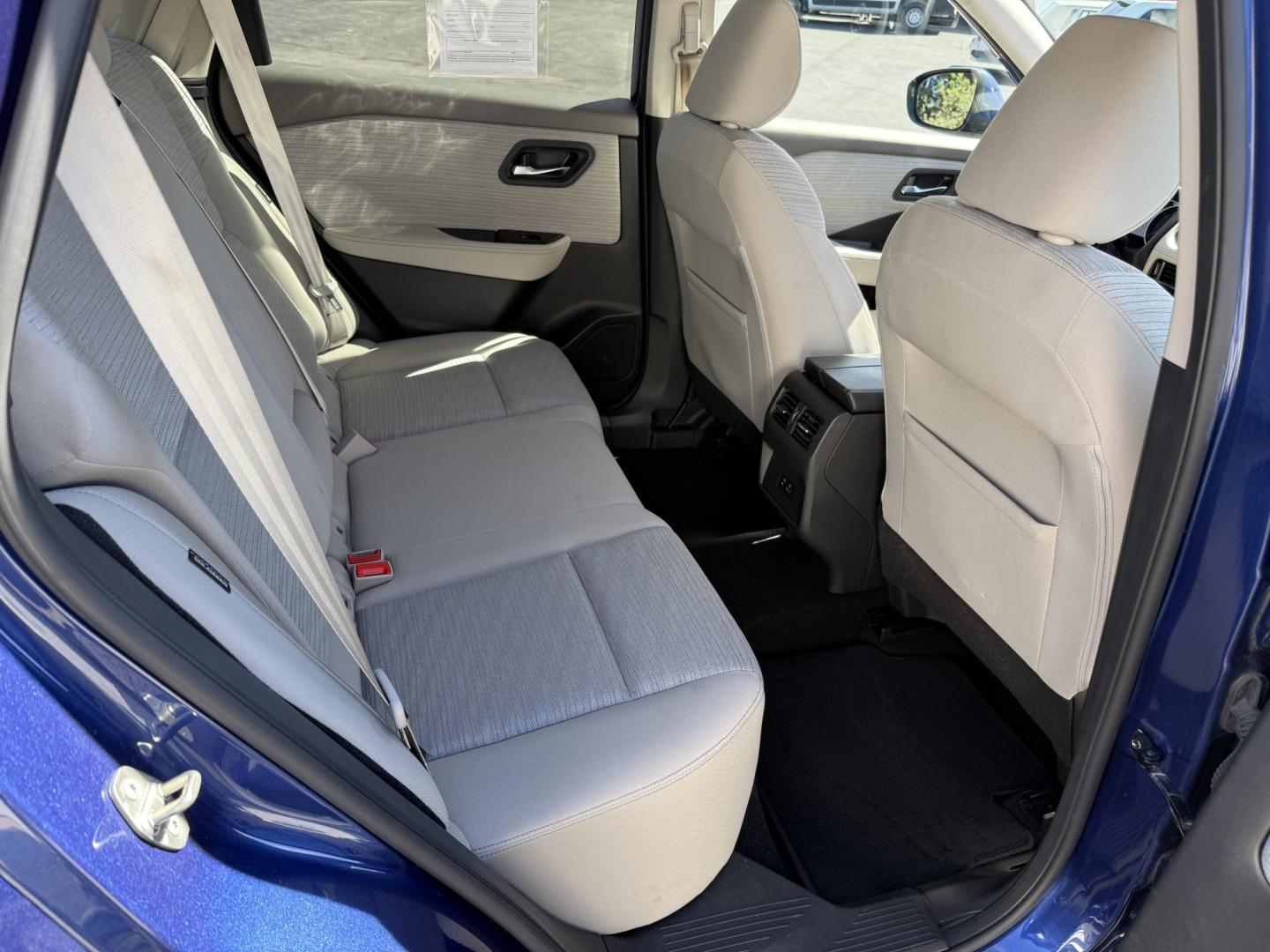 2021 Blue Nissan Rogue SV AWD (JN8AT3BB0MW) with an 2.5L L4 DOHC 16V engine, CVT transmission, located at 8464 Route 219, Brockway, PA, 15824, (814) 265-1330, 41.226871, -78.780518 - Sharp looking 2021 Nissan Rogue SV all wheel drive with air condition, power windows and locks, power seat, factory wheels, and ONLY 46000 miles. This Nissan is serviced up and ready for YOU. Stop in and check out this vehicle or one of the many other clean suv's we have.- Photo#11