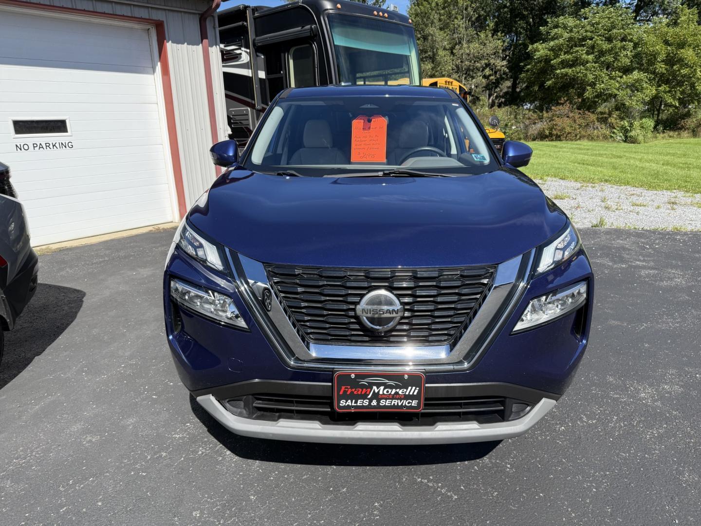 2021 Blue Nissan Rogue SV AWD (JN8AT3BB0MW) with an 2.5L L4 DOHC 16V engine, CVT transmission, located at 8464 Route 219, Brockway, PA, 15824, (814) 265-1330, 41.226871, -78.780518 - Sharp looking 2021 Nissan Rogue SV all wheel drive with air condition, power windows and locks, power seat, factory wheels, and ONLY 46000 miles. This Nissan is serviced up and ready for YOU. Stop in and check out this vehicle or one of the many other clean suv's we have.- Photo#16