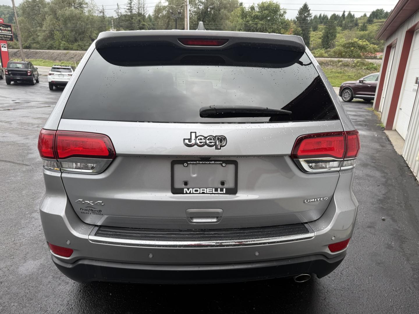 2020 Gray Jeep Grand Cherokee Limited 4WD (1C4RJFBG1LC) with an 3.6L V6 DOHC 24V engine, 8A transmission, located at 8464 Route 219, Brockway, PA, 15824, (814) 265-1330, 41.226871, -78.780518 - Good looking pre owned 2020 Jeep Gr Cher Limited 4wd with leather interior, power/heated seats, sunroof, navigation and more. Only 74900 miles on this pre owned Jeep. Priced to sell, hurry in before this Jeep is gone.- Photo#12